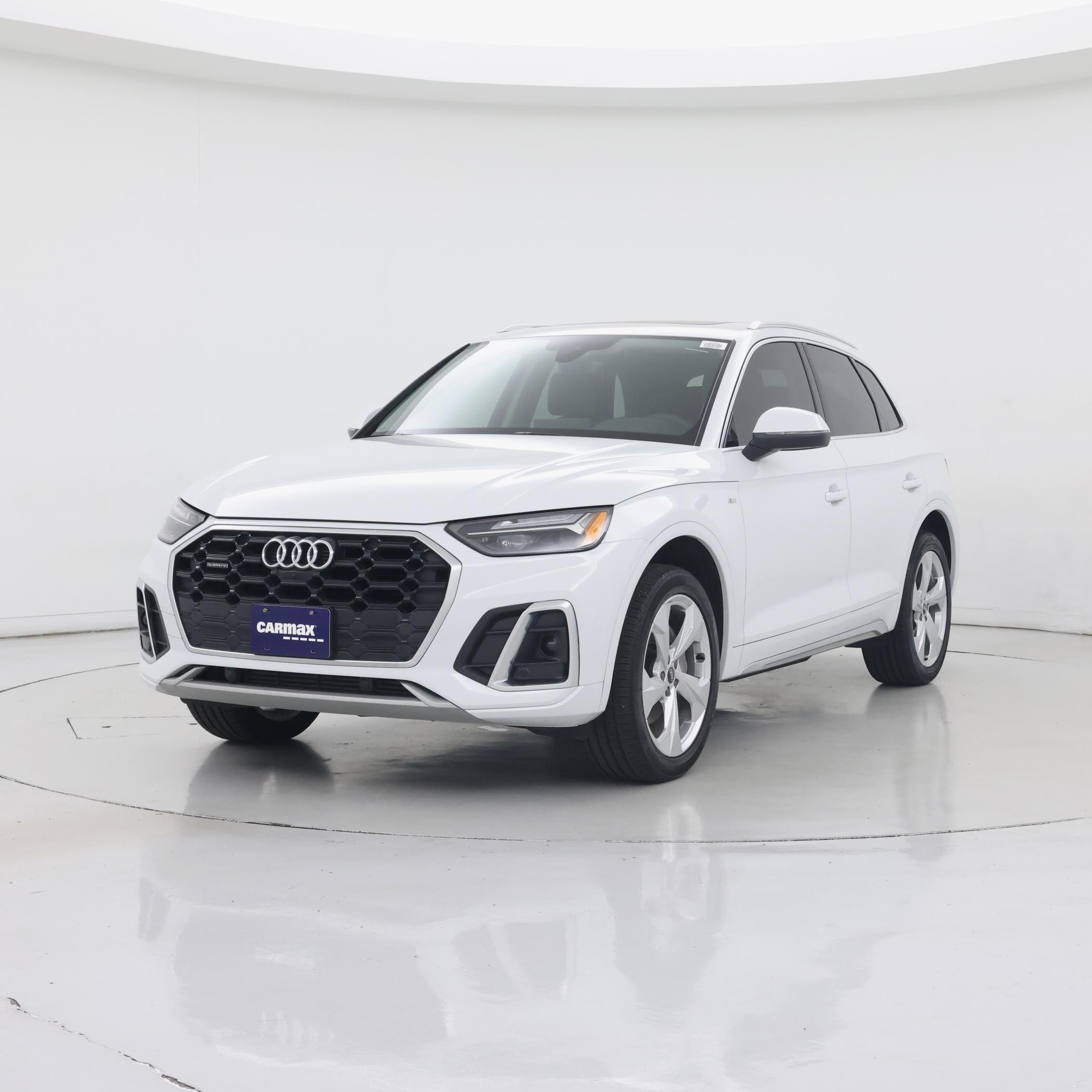 Thumbnail: 2023 Audi Q5 - 4