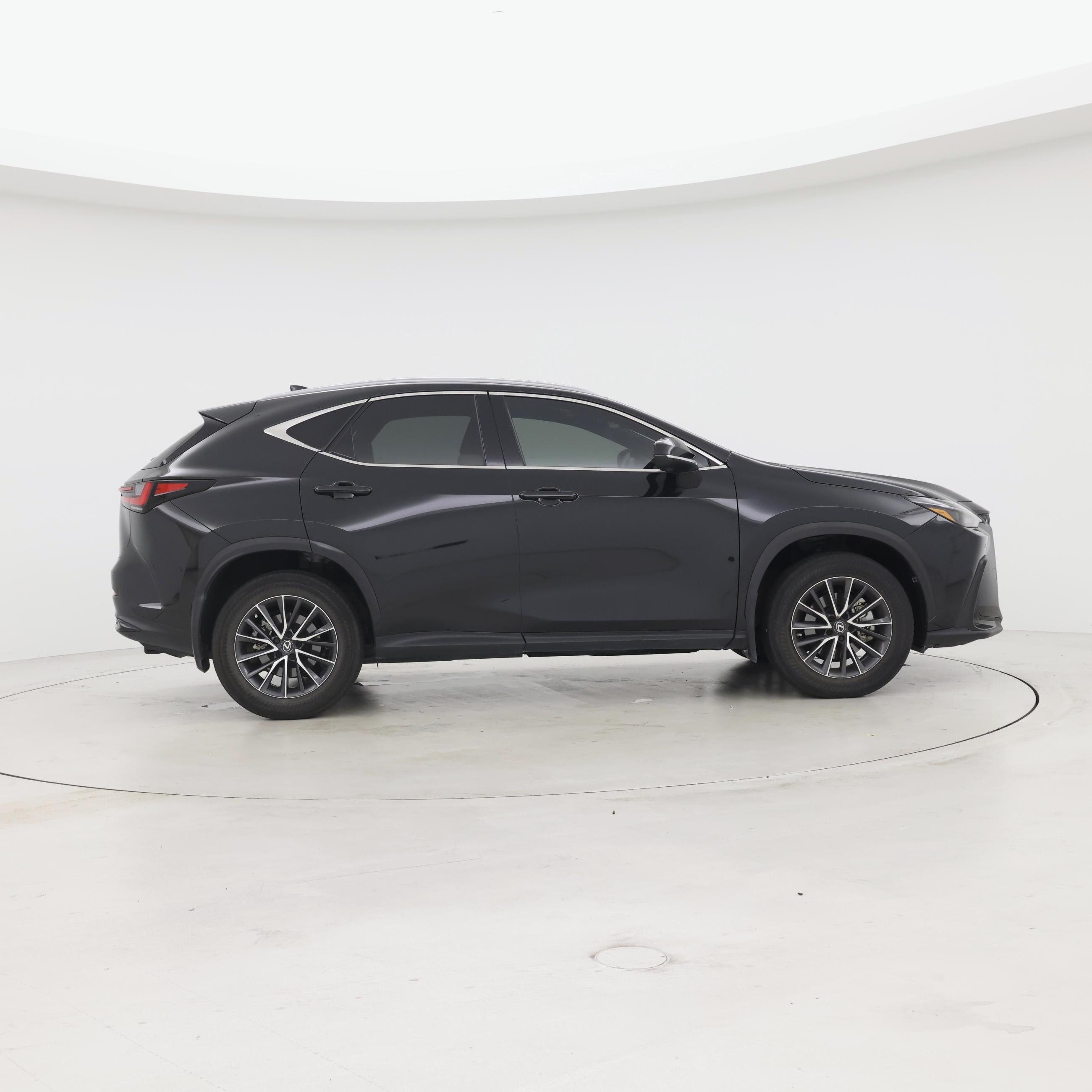 Thumbnail: 2023 Lexus NX - 7