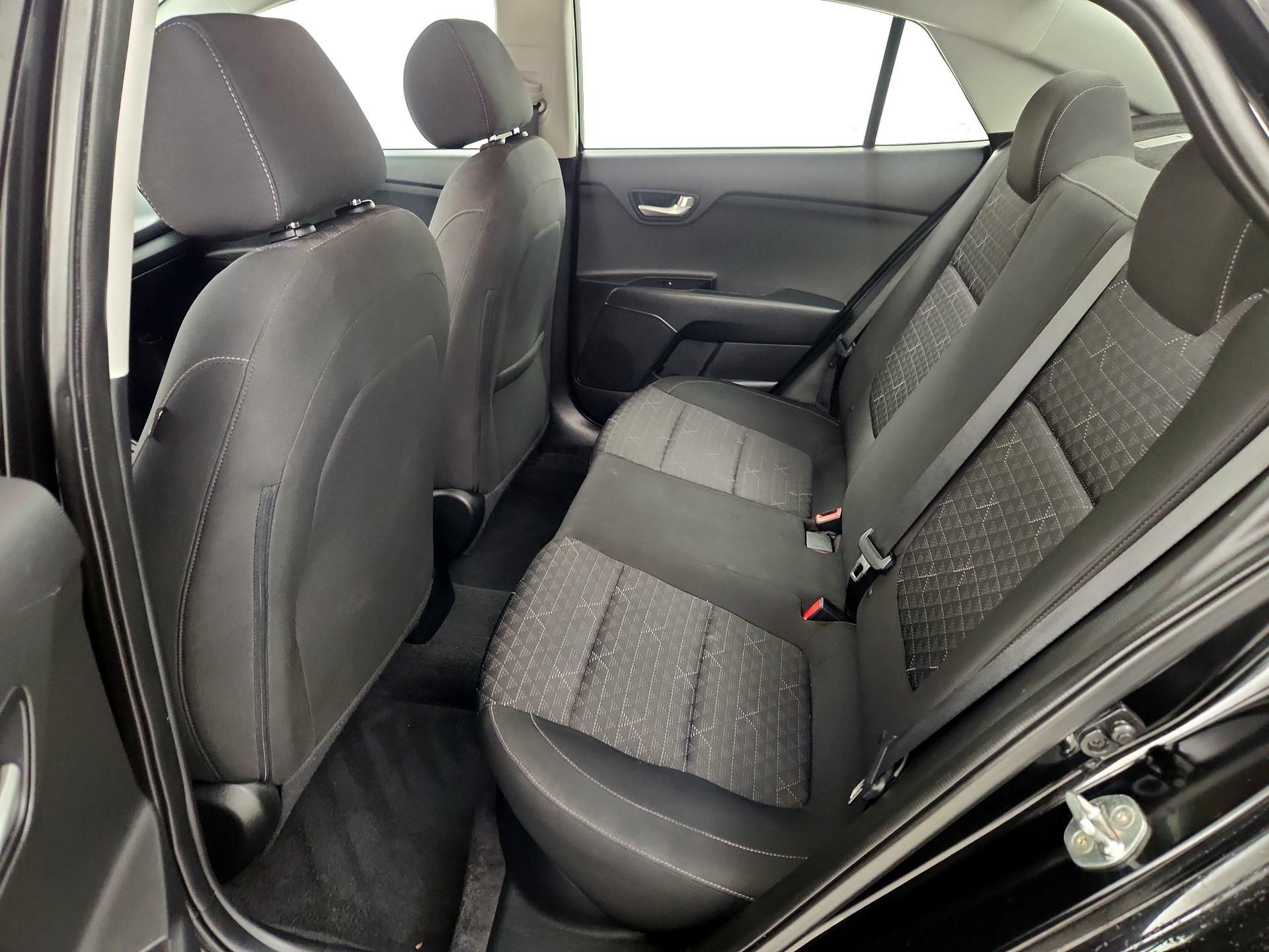 Thumbnail: 2022 Kia Rio - 19