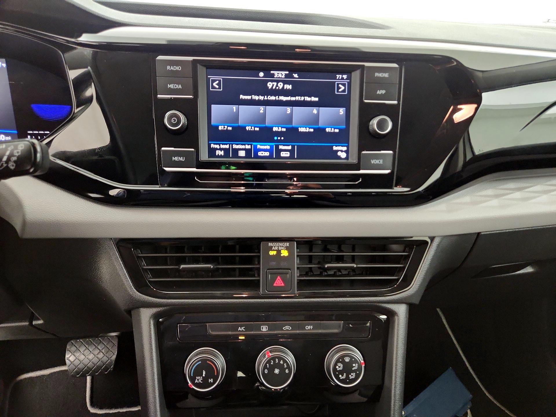 Thumbnail: 2023 Volkswagen Taos - 13