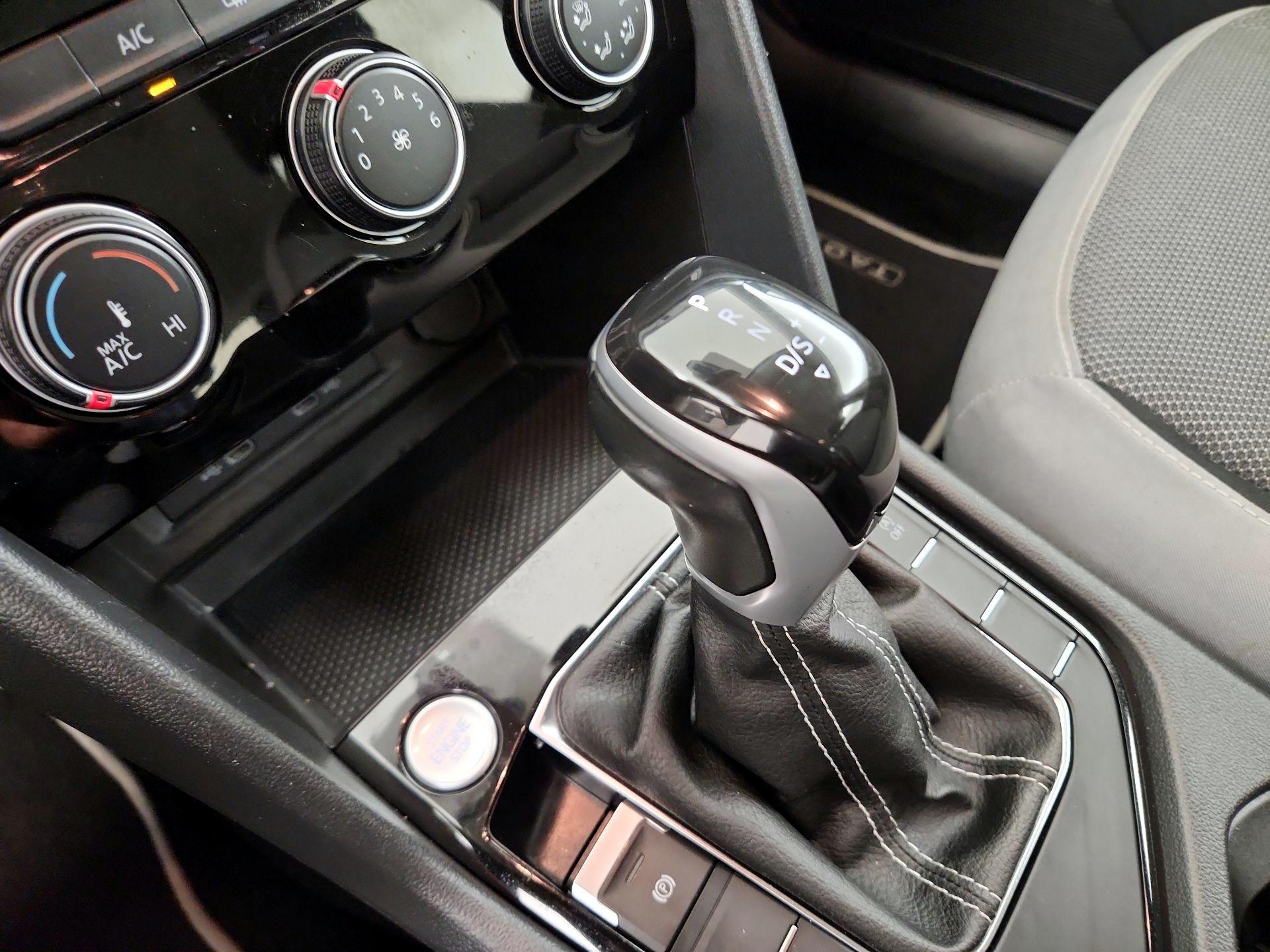 Thumbnail: 2023 Volkswagen Taos - 15