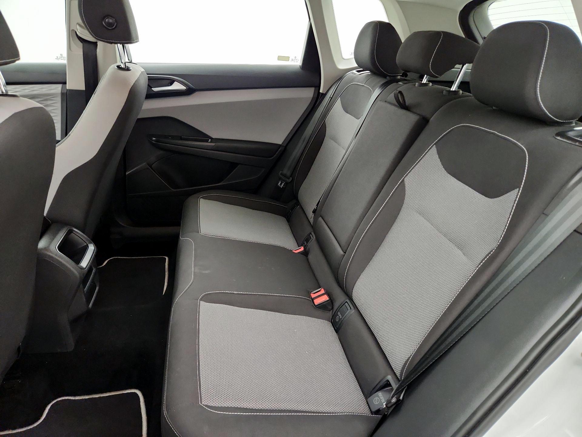 Thumbnail: 2023 Volkswagen Taos - 17