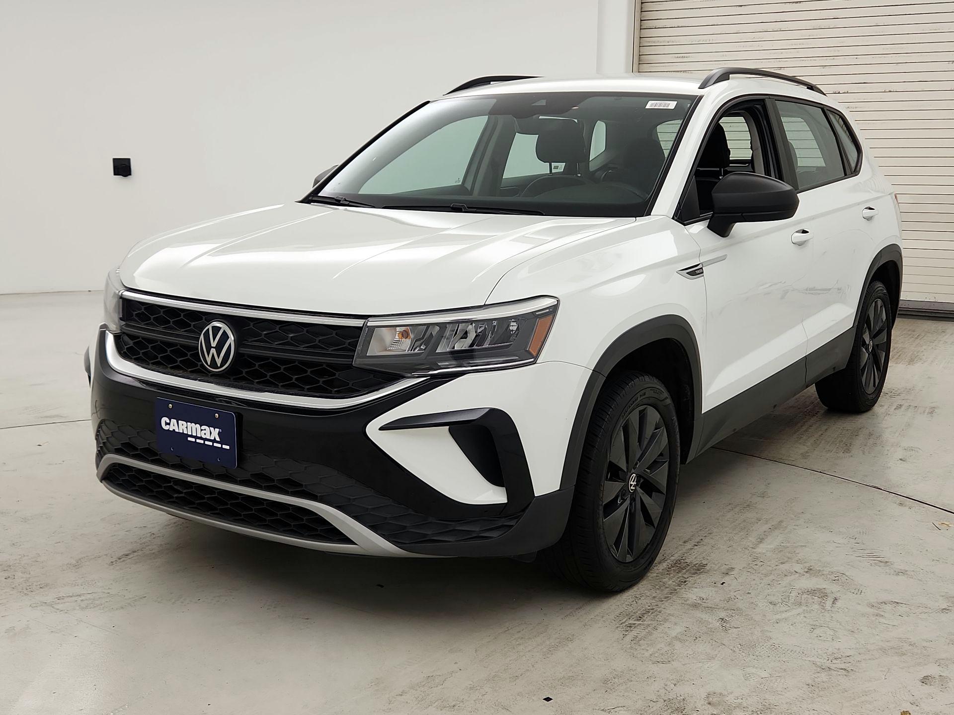 Thumbnail: 2023 Volkswagen Taos - 3