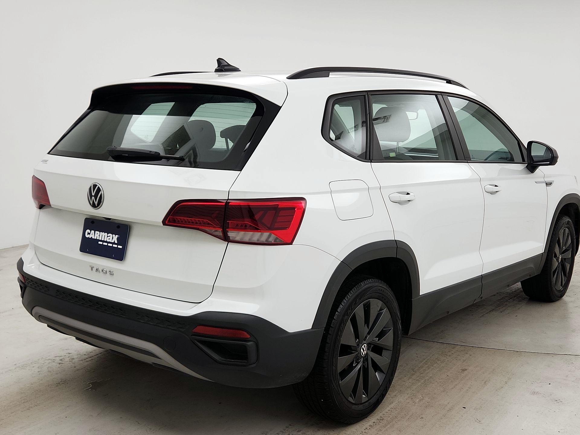 Thumbnail: 2023 Volkswagen Taos - 5