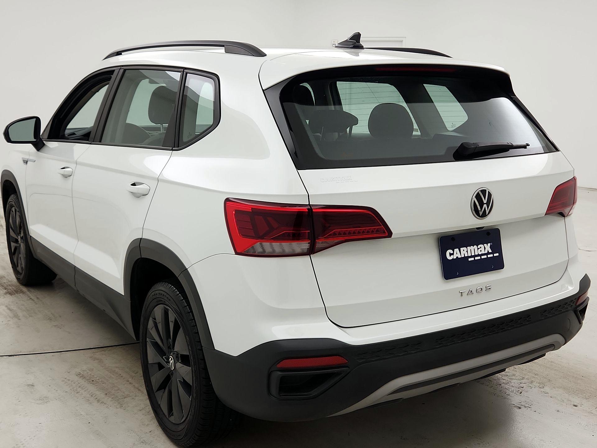 Thumbnail: 2023 Volkswagen Taos - 7