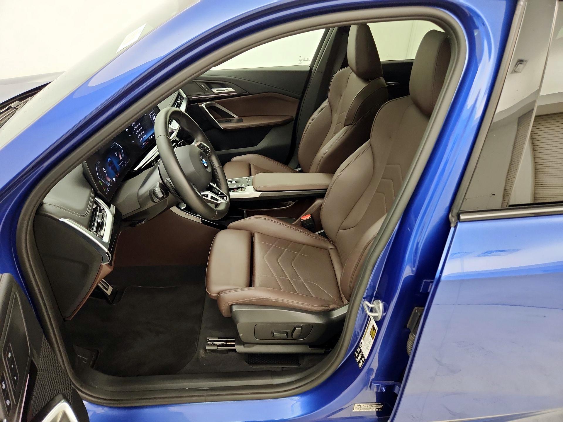 Thumbnail: 2025 BMW X1 - 11