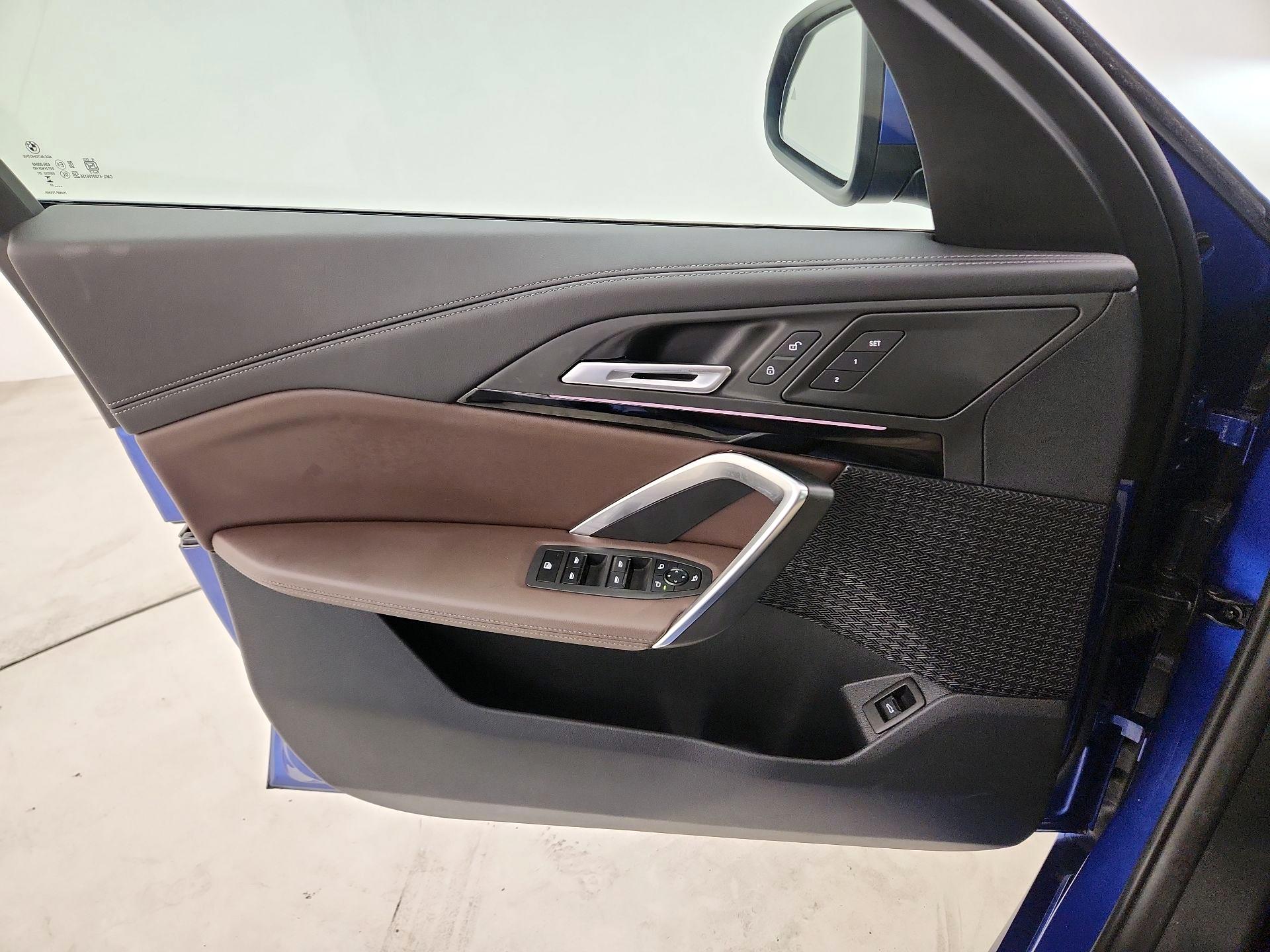 Thumbnail: 2025 BMW X1 - 12