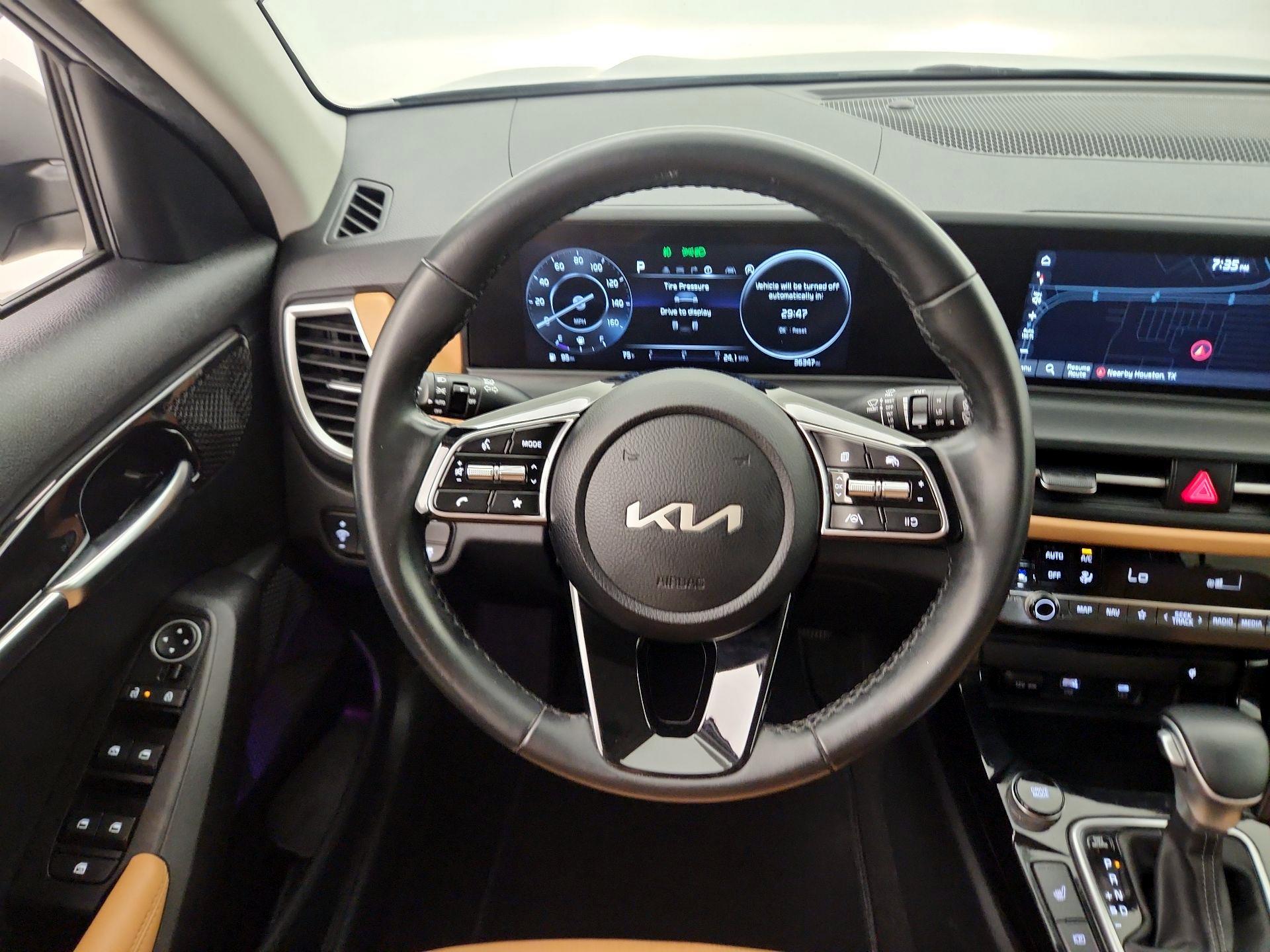 Thumbnail: 2024 Kia Seltos - 10