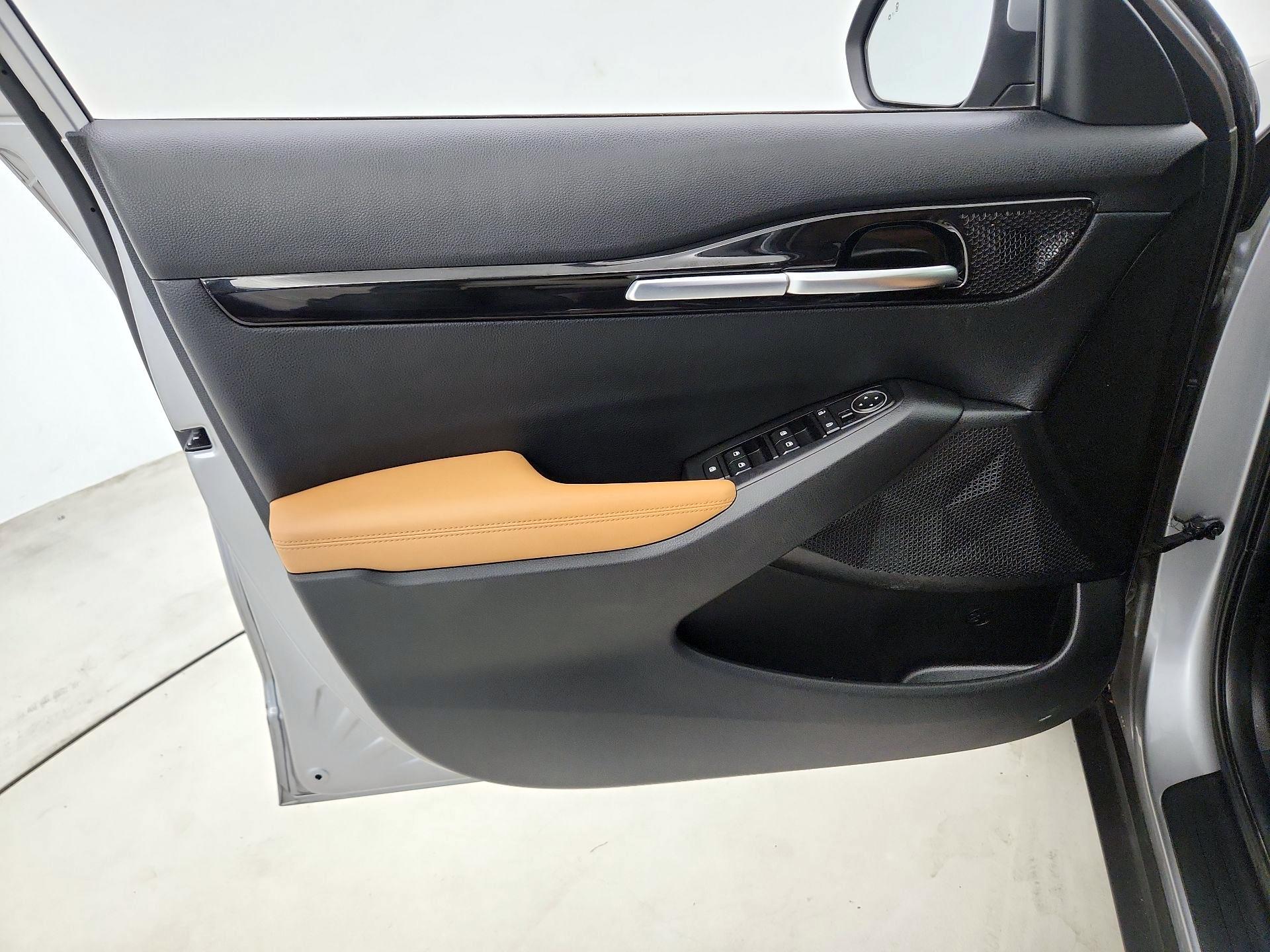 Thumbnail: 2024 Kia Seltos - 12