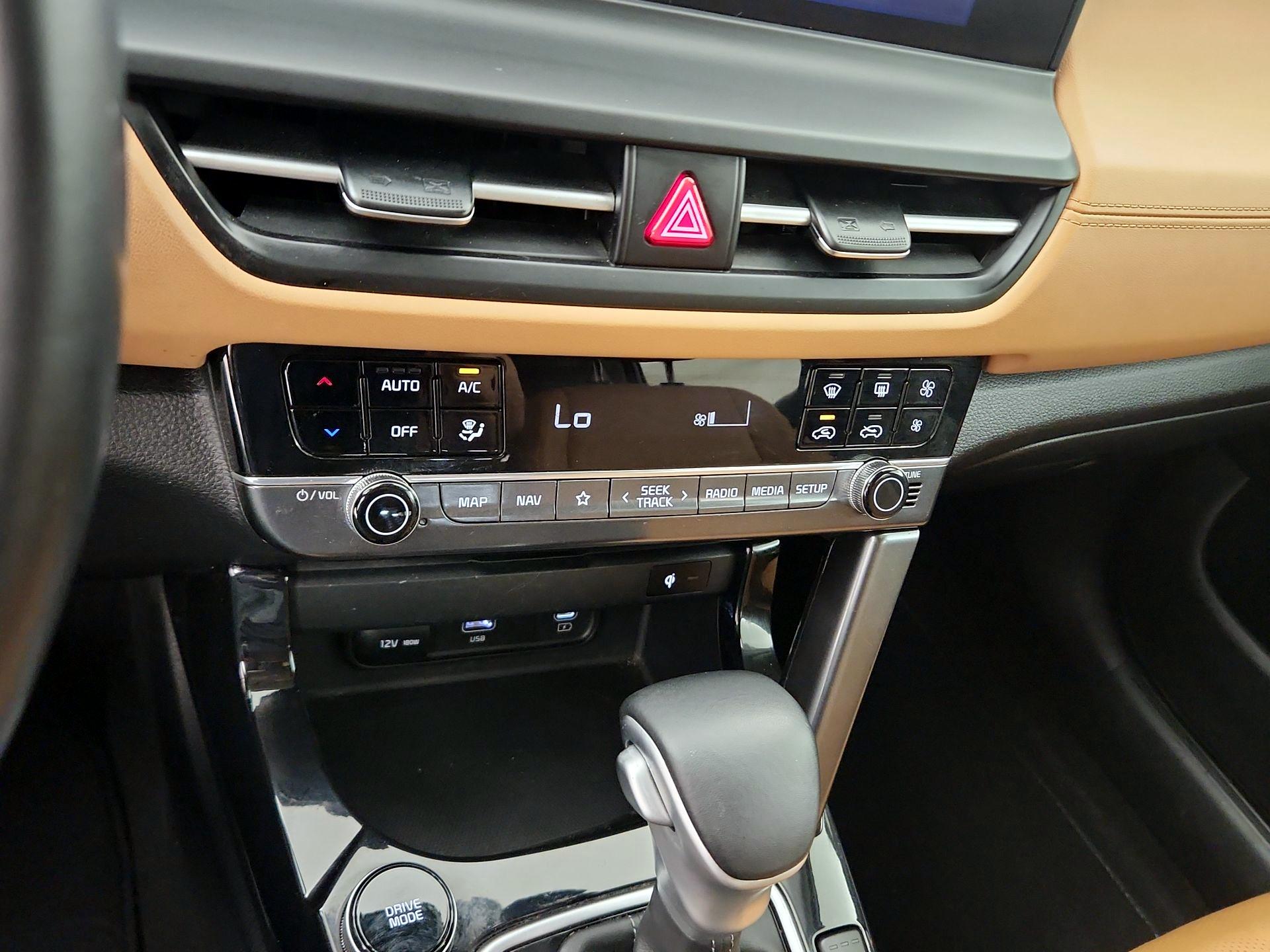 Thumbnail: 2024 Kia Seltos - 14