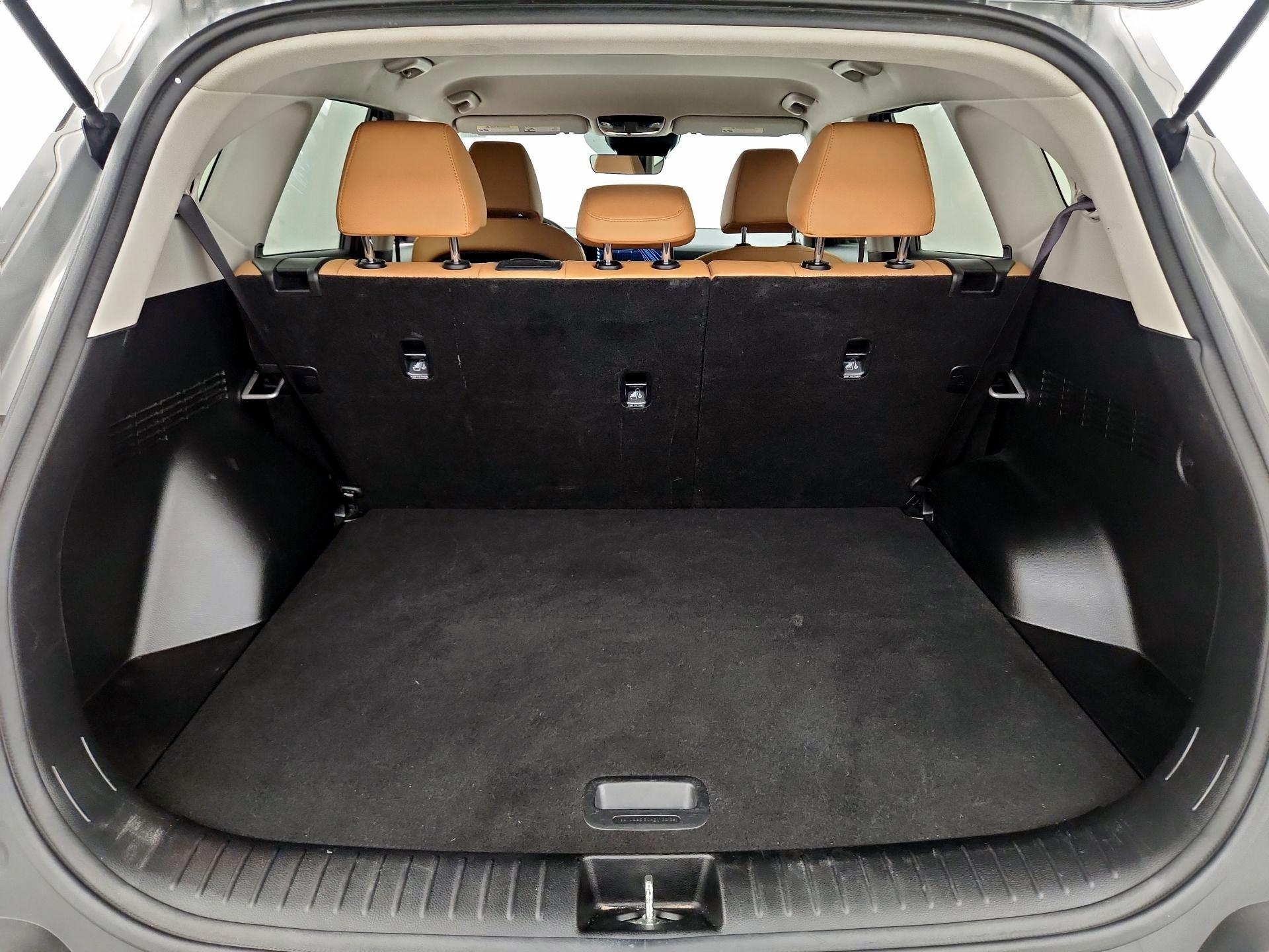 Thumbnail: 2024 Kia Seltos - 16