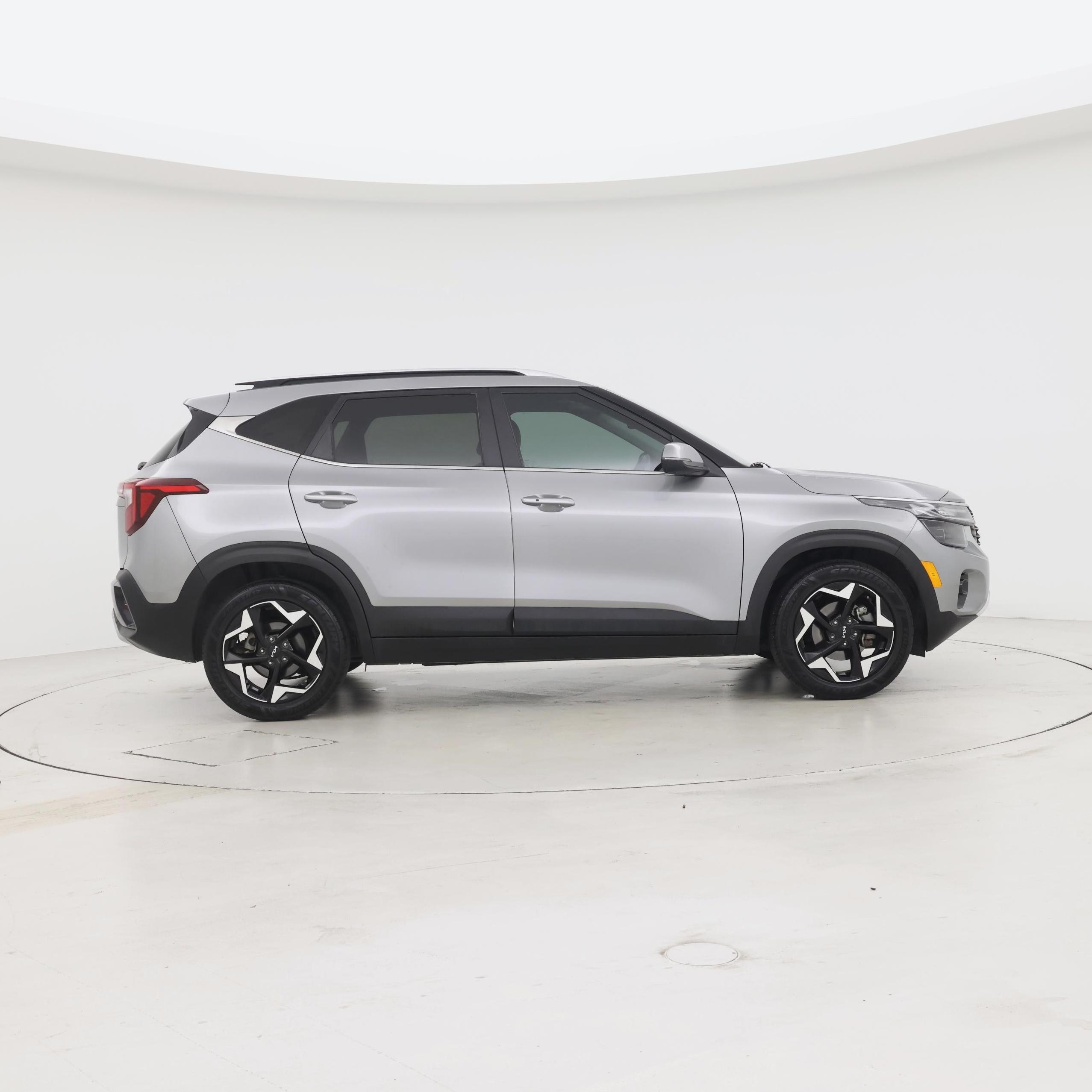 Thumbnail: 2024 Kia Seltos - 7