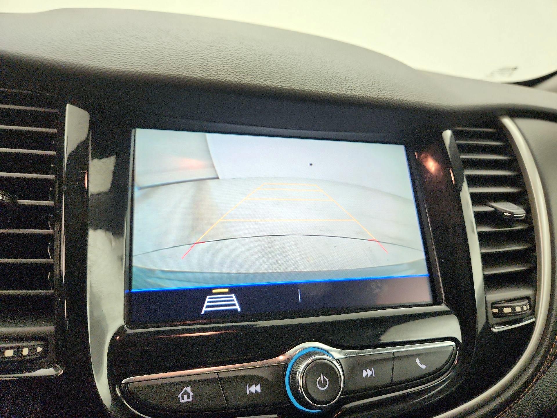 Thumbnail: 2020 Chevrolet Trax - 14