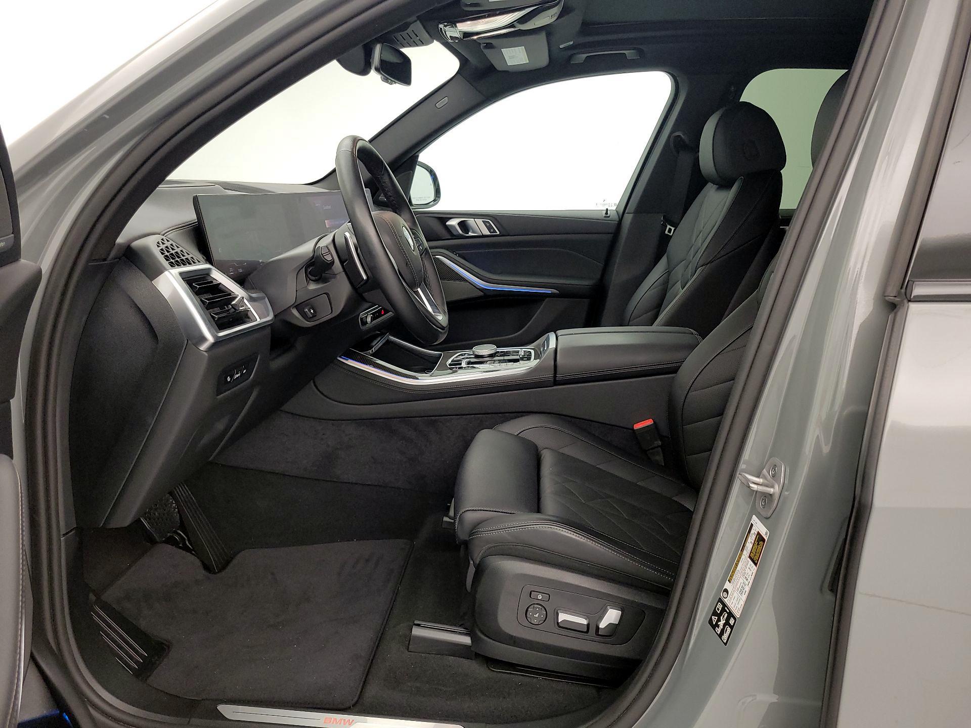 Thumbnail: 2025 BMW X5 - 11