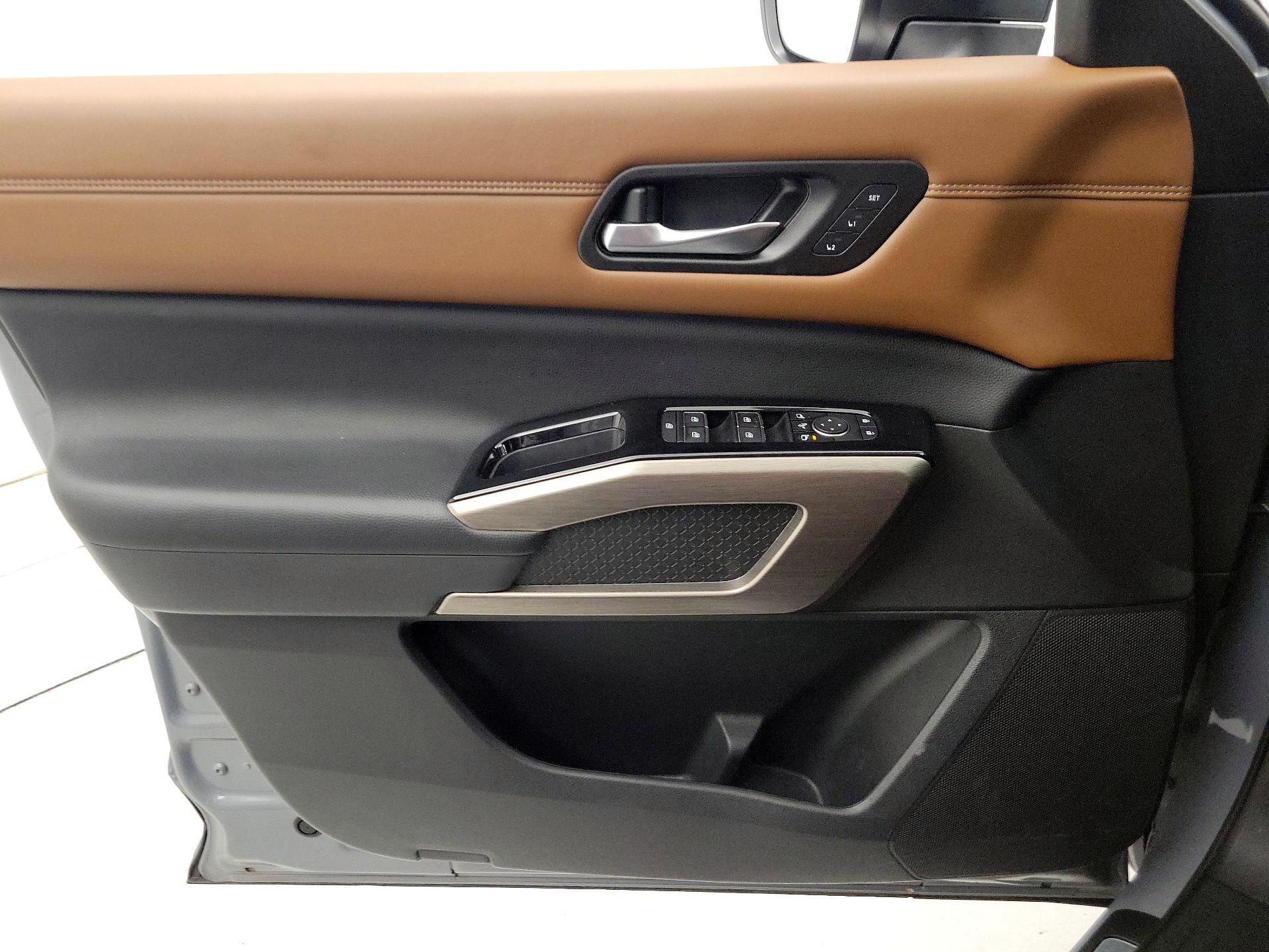 Thumbnail: 2023 Nissan Pathfinder - 12