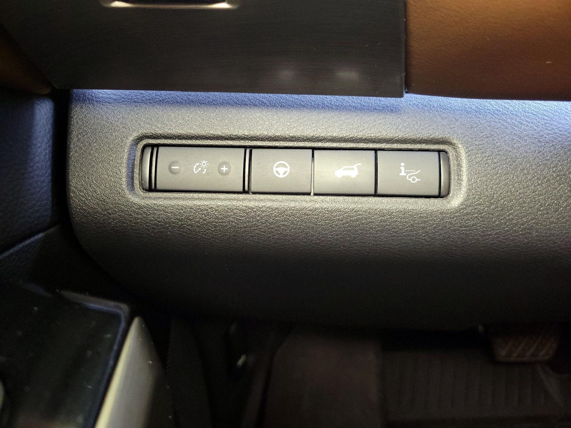 Thumbnail: 2023 Nissan Pathfinder - 13