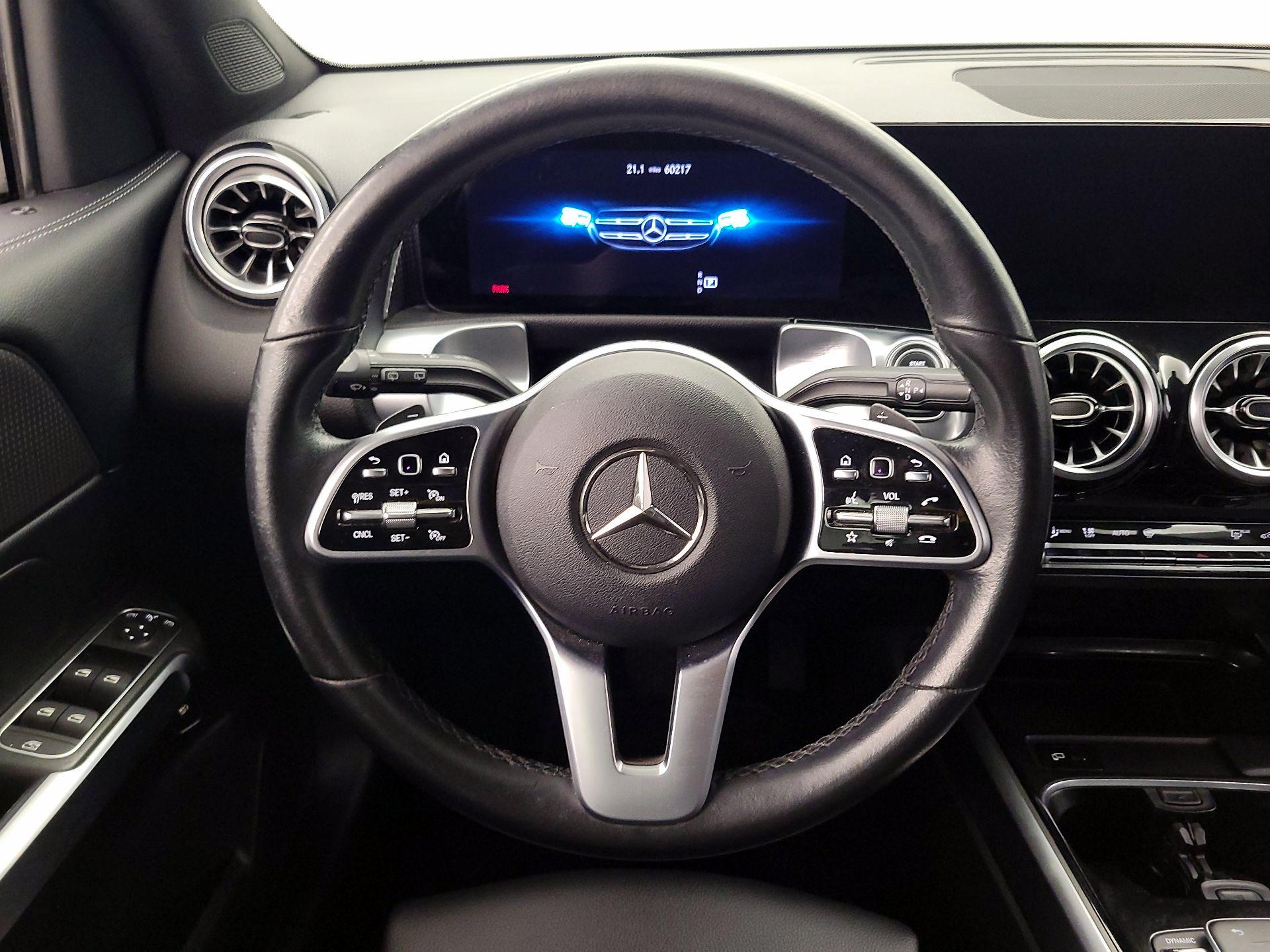 Thumbnail: 2022 Mercedes-Benz GLB - 10