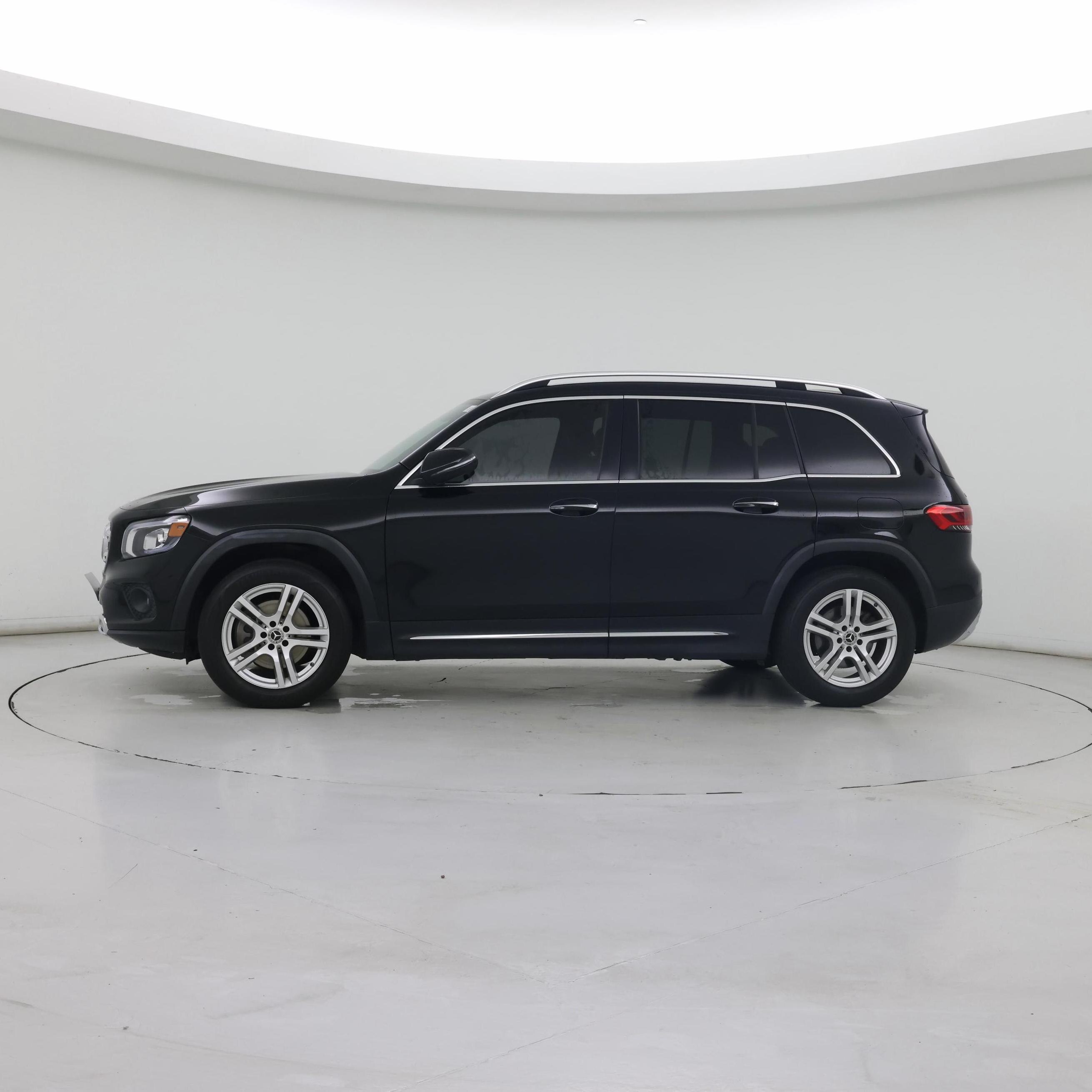 Thumbnail: 2022 Mercedes-Benz GLB - 3