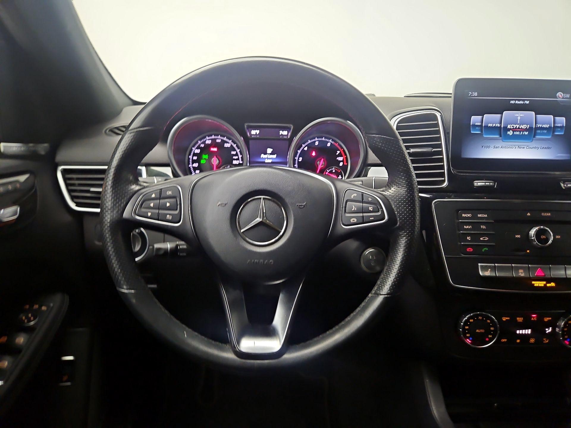 Thumbnail: 2017 Mercedes-Benz GLE - 10