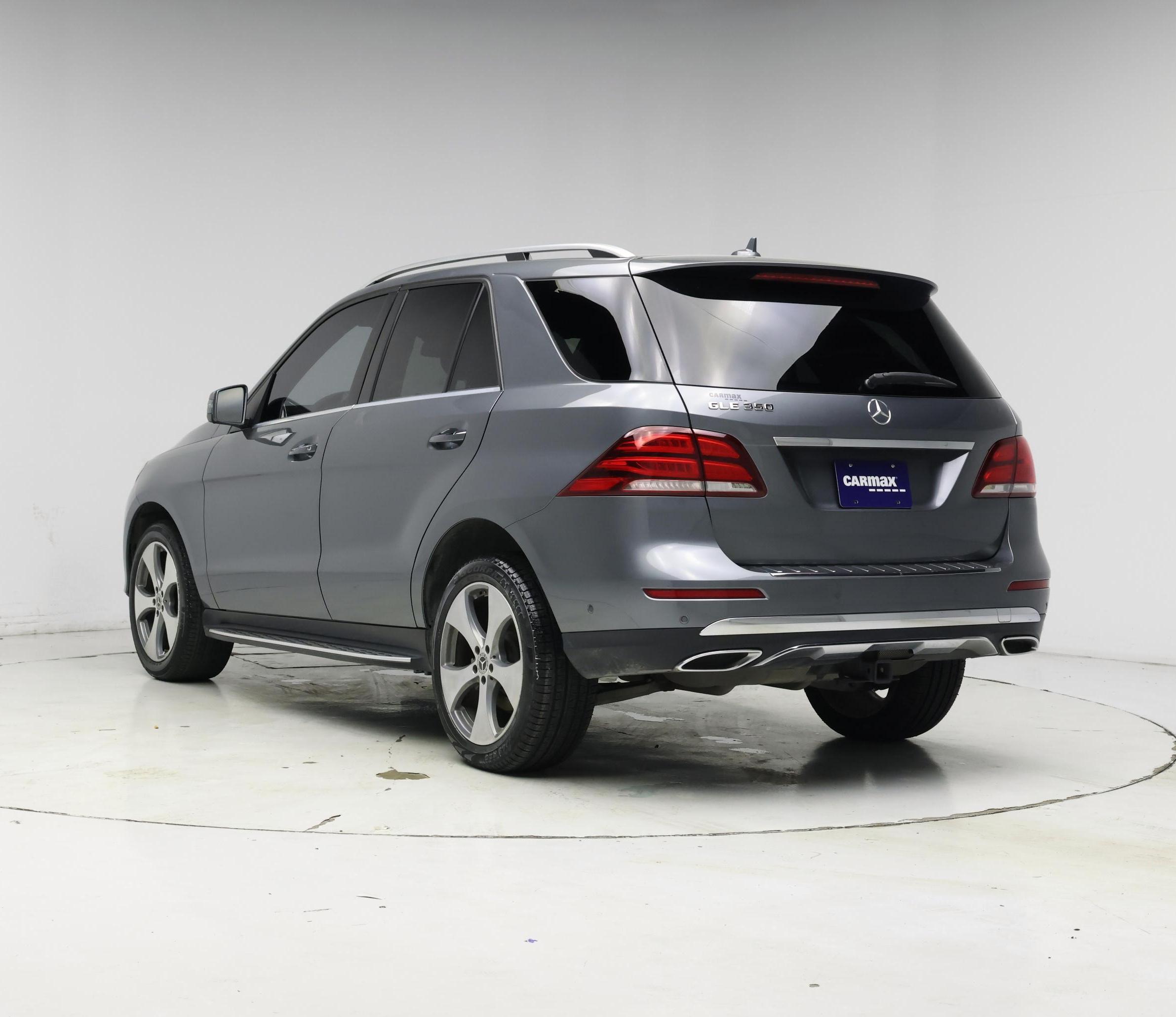 Thumbnail: 2017 Mercedes-Benz GLE - 2