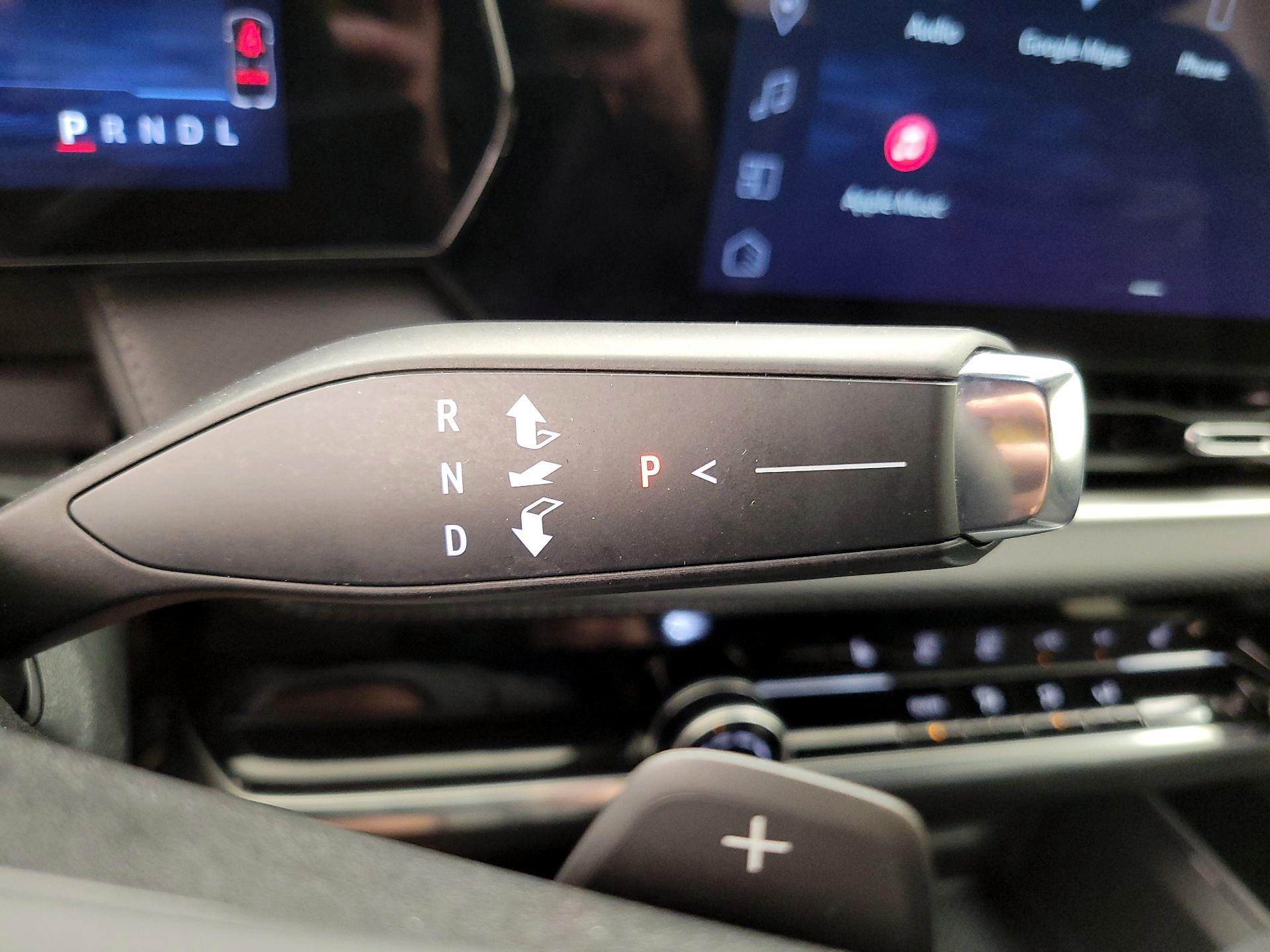 Thumbnail: 2025 Chevrolet Equinox - 18