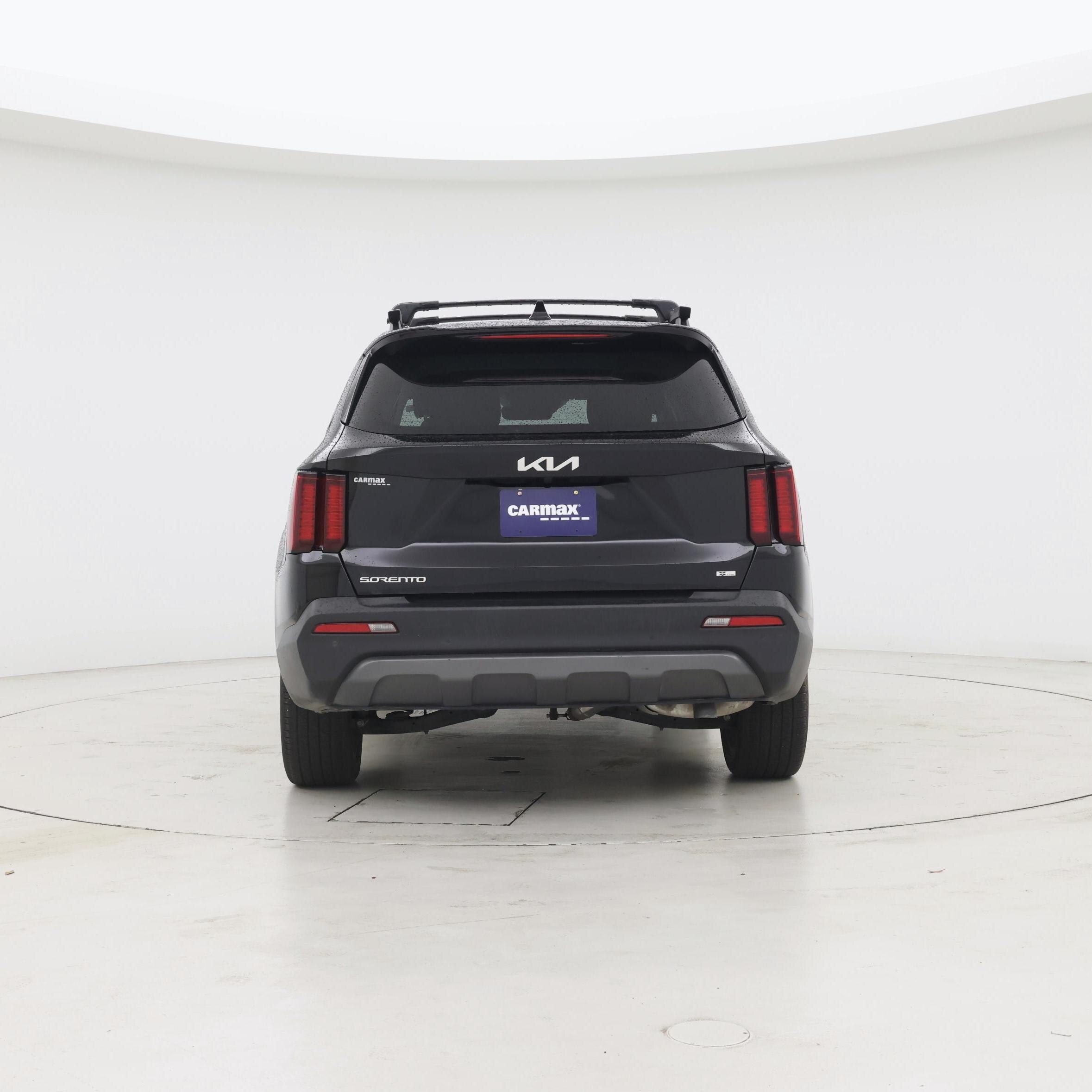 Thumbnail: 2023 Kia Sorento - 6