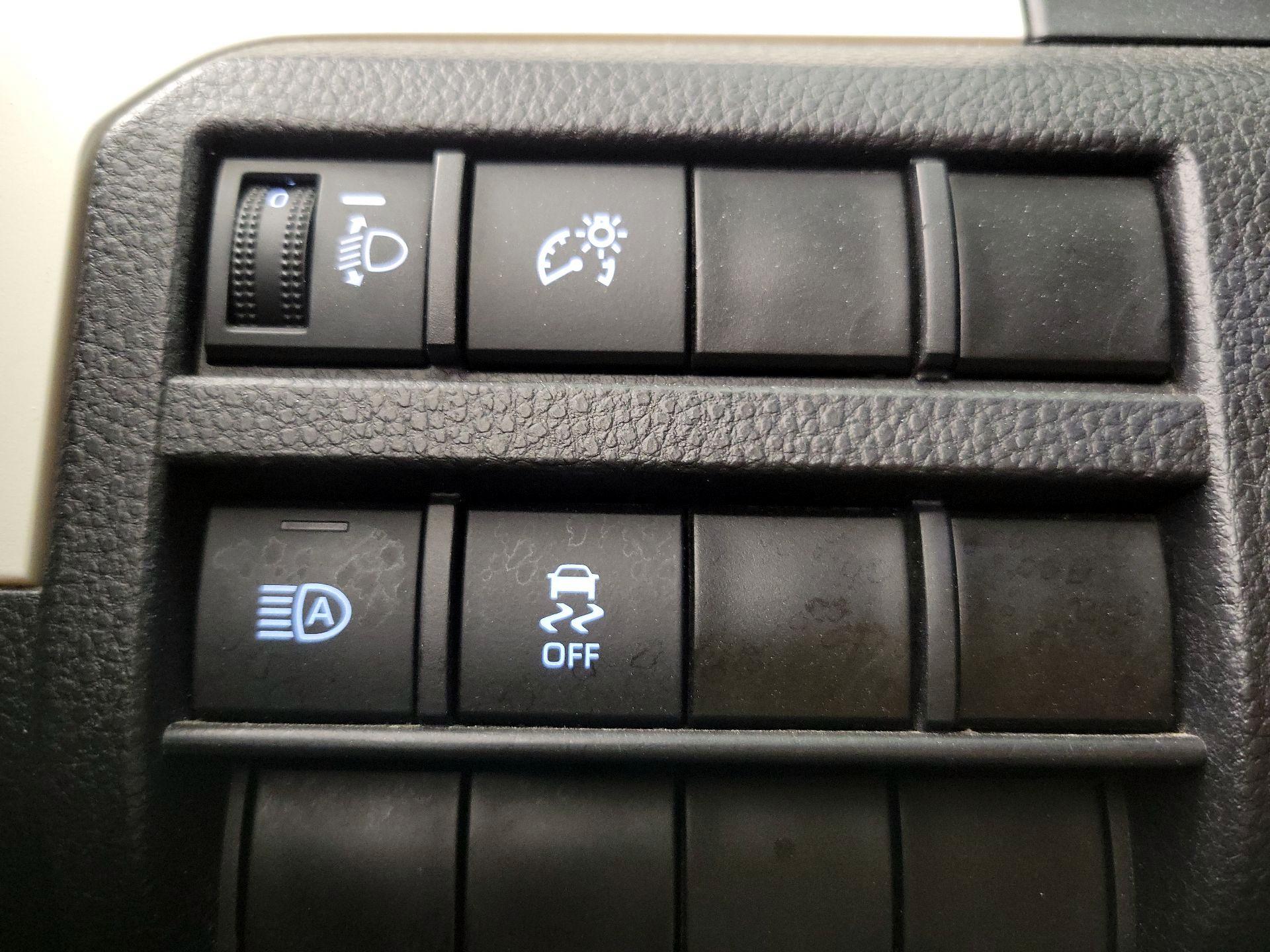 Thumbnail: 2024 Toyota Tacoma - 13