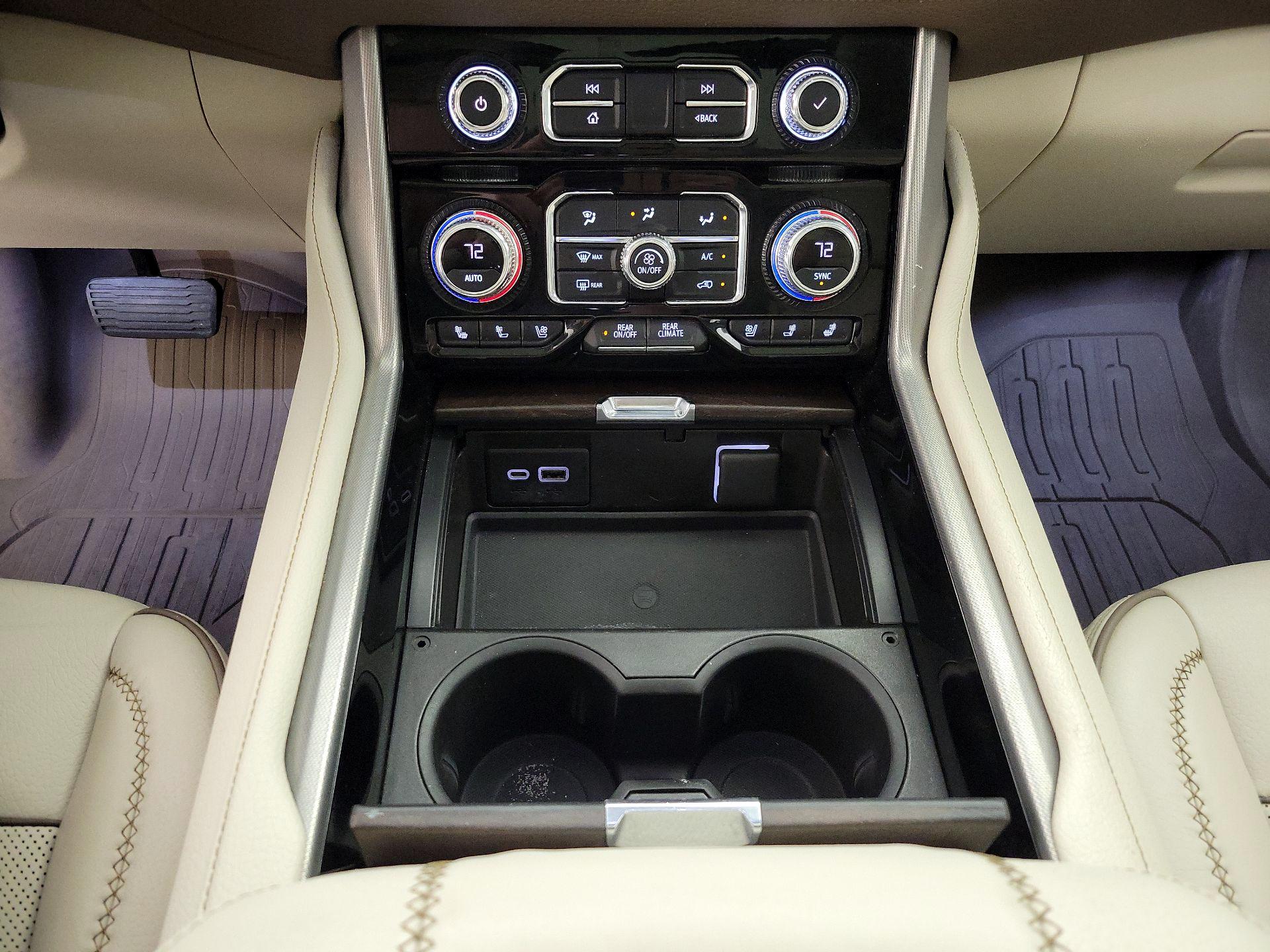 Thumbnail: 2021 GMC Yukon XL - 18