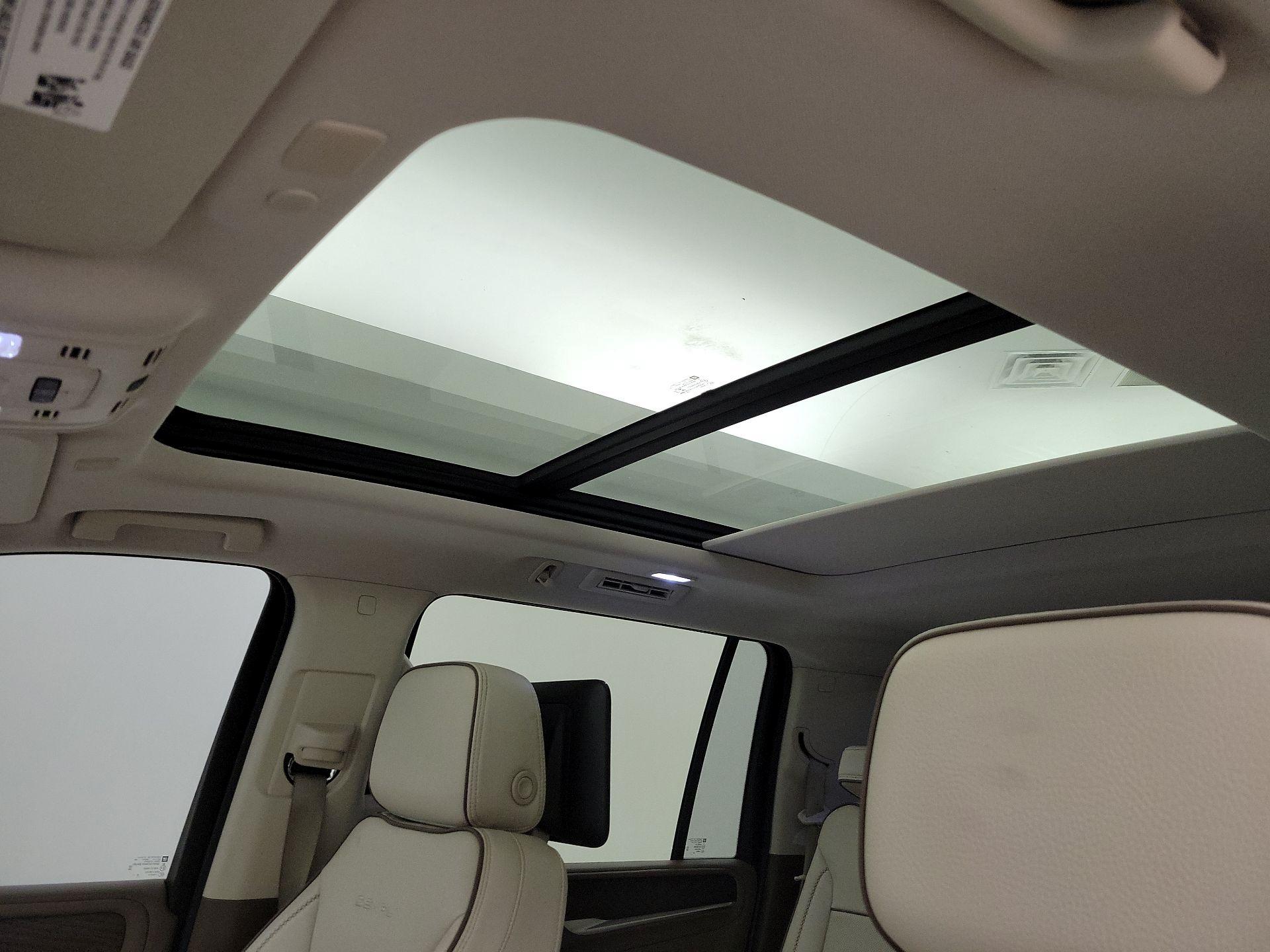 Thumbnail: 2021 GMC Yukon XL - 20