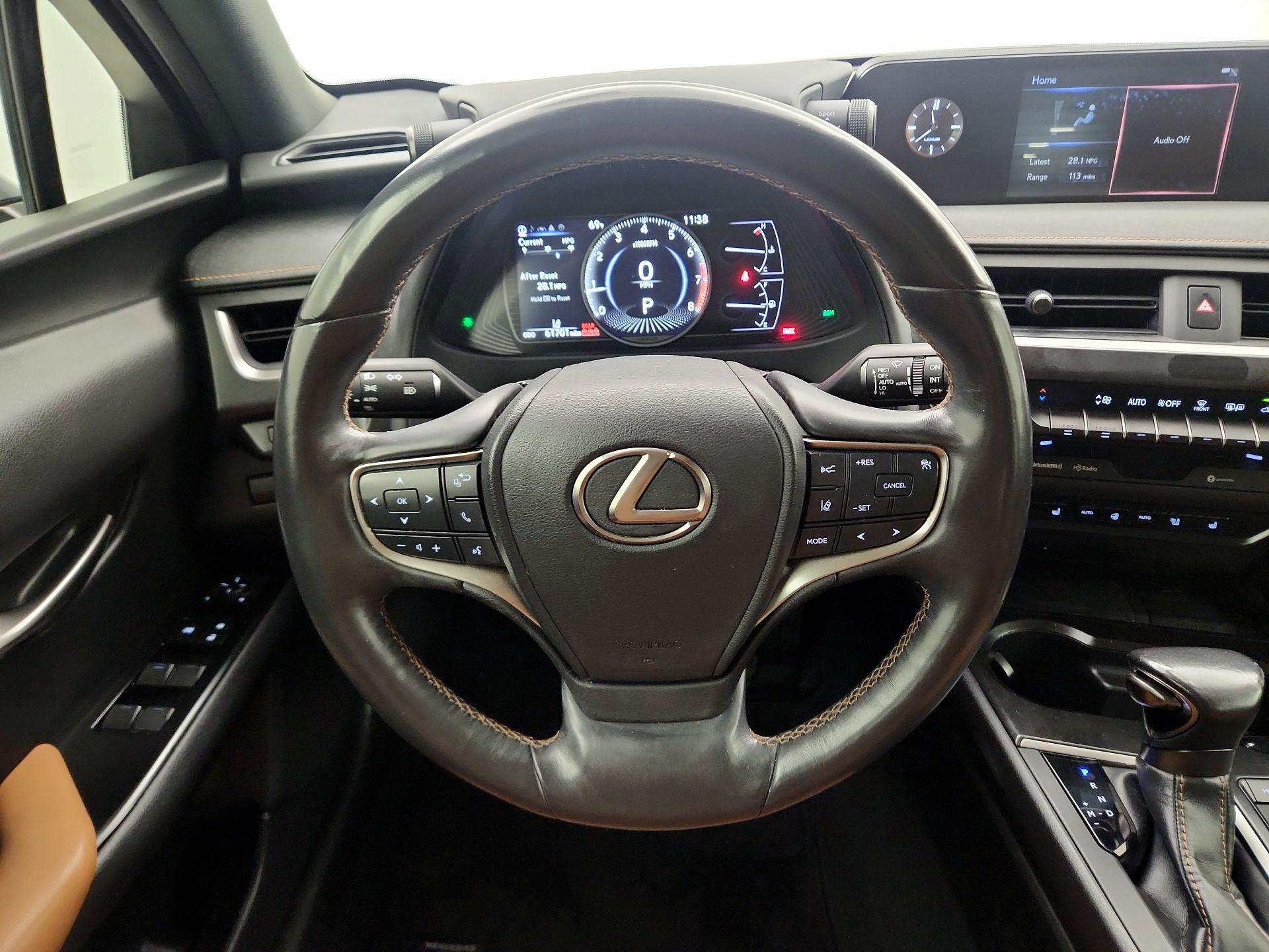 Thumbnail: 2019 Lexus UX - 10