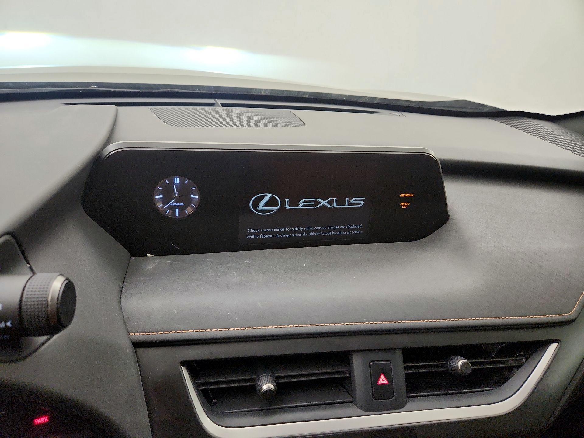 Thumbnail: 2019 Lexus UX - 13