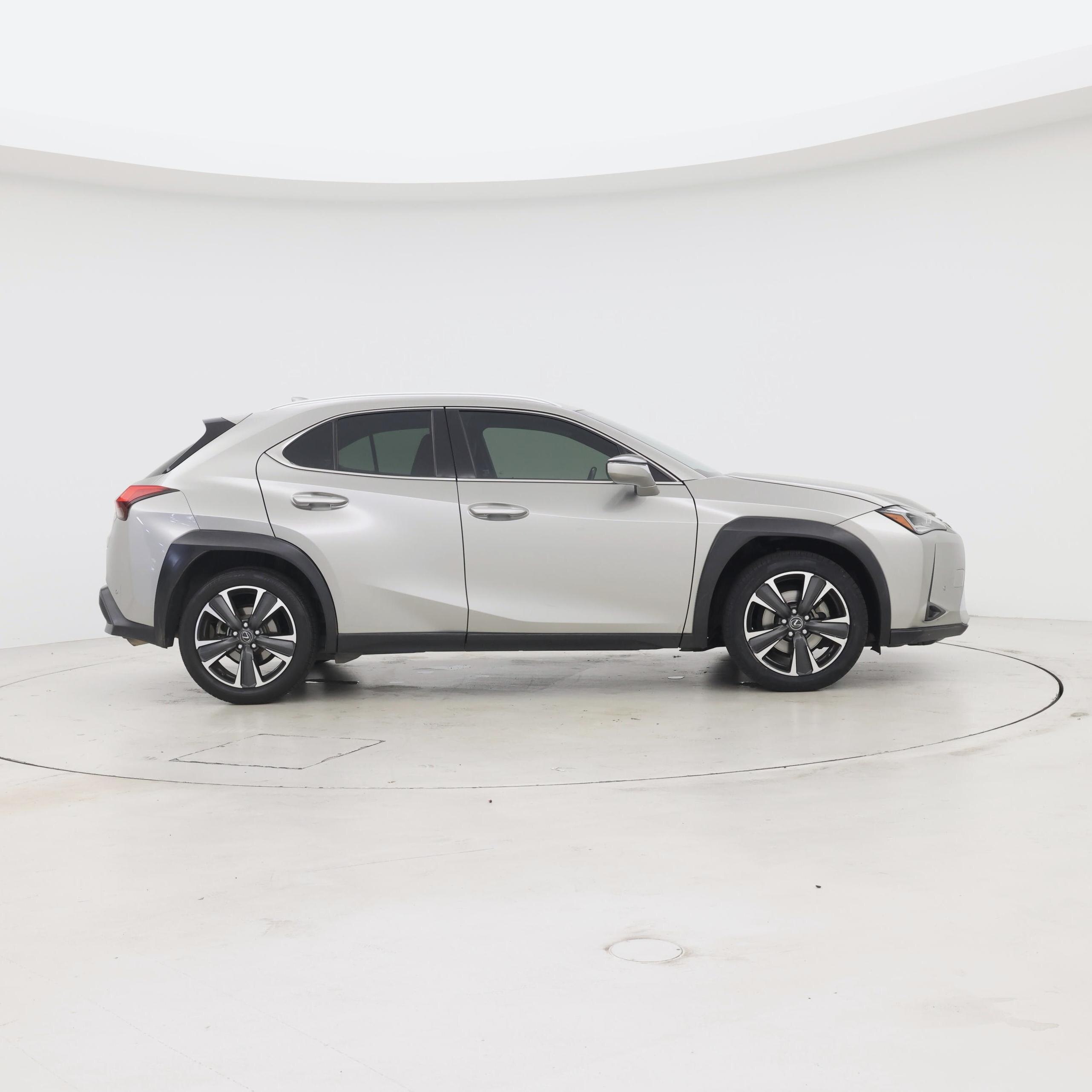 Thumbnail: 2019 Lexus UX - 7