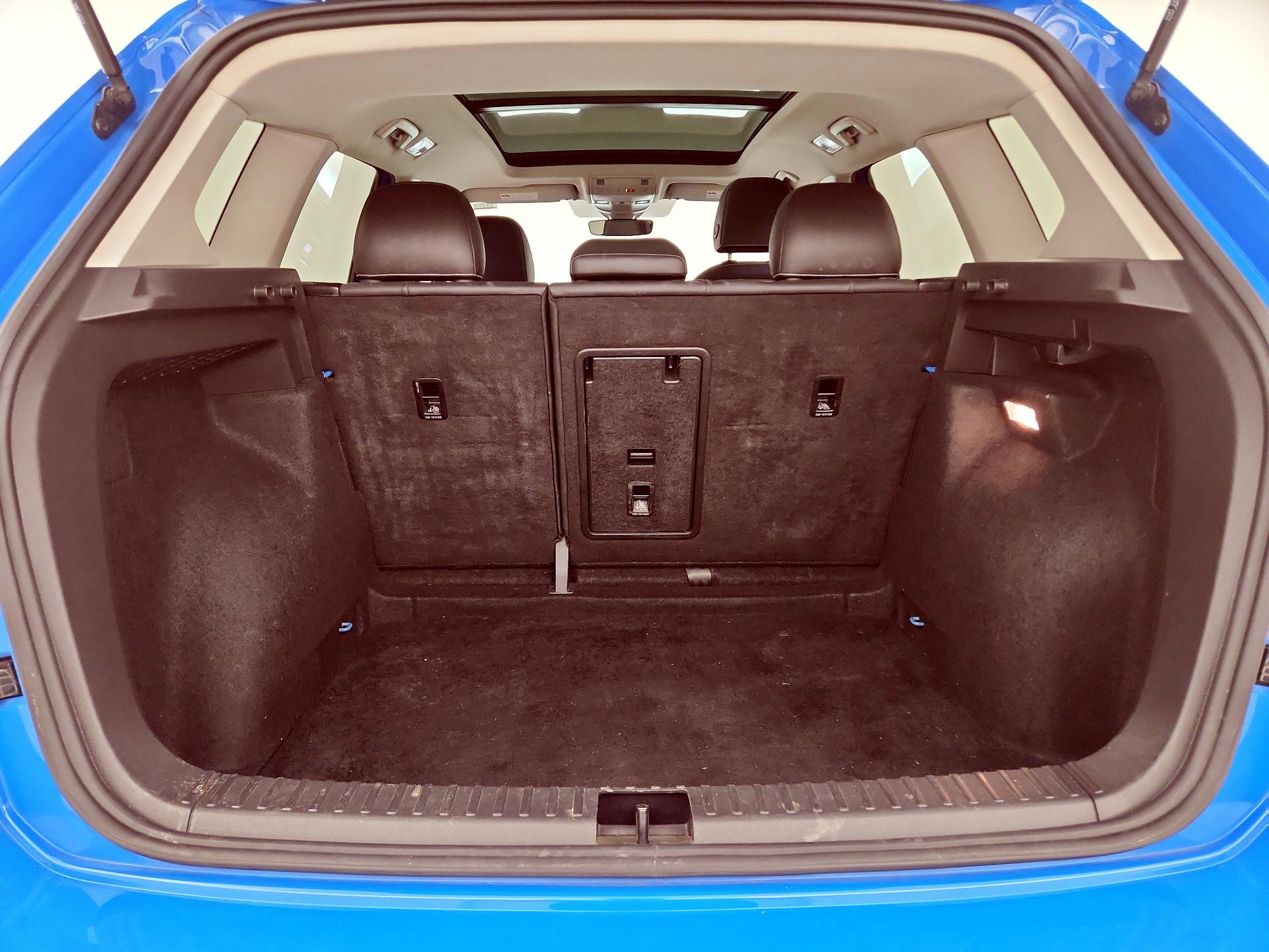 Thumbnail: 2022 Volkswagen Taos - 16