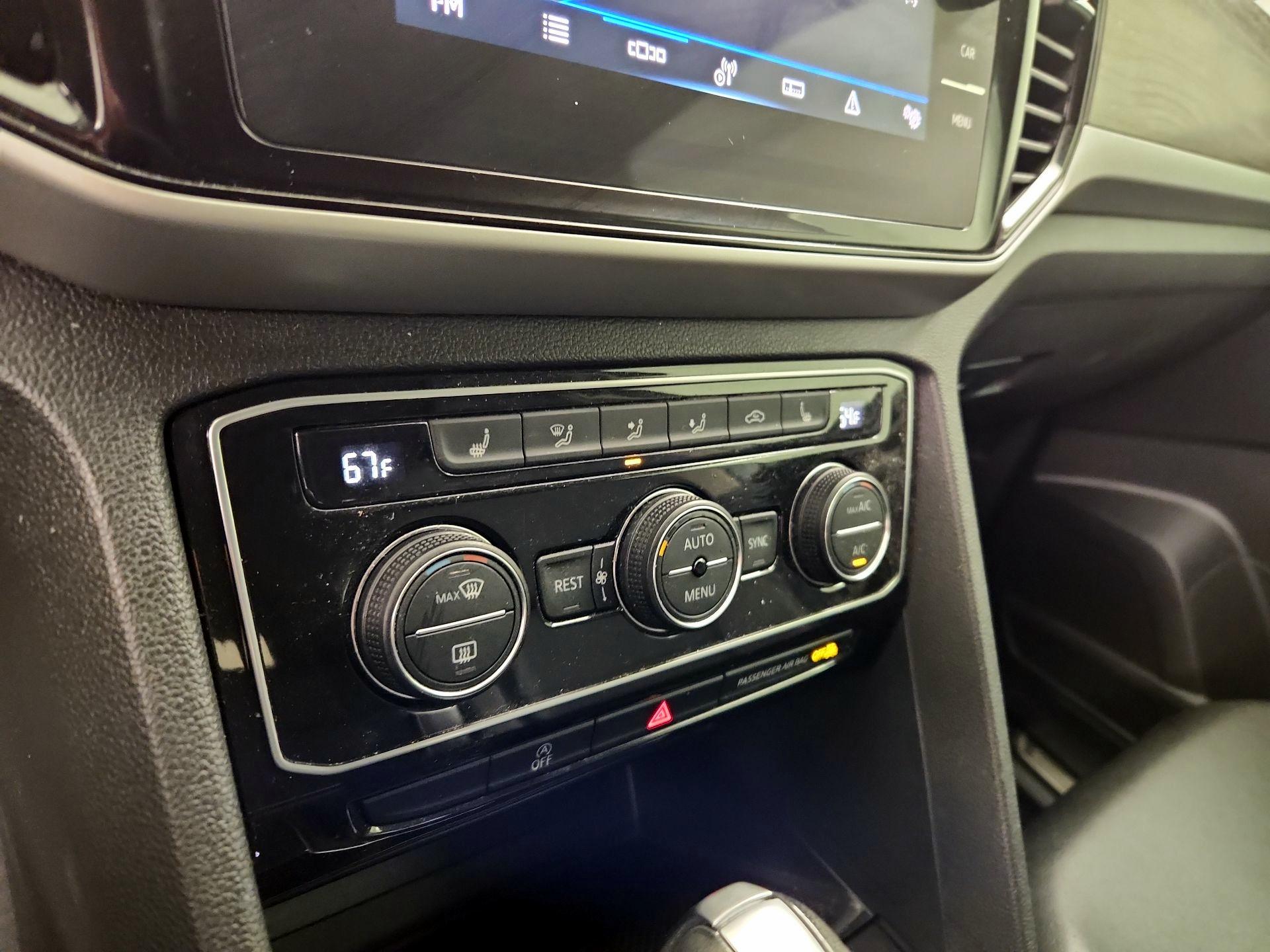 Thumbnail: 2023 Volkswagen Atlas - 16