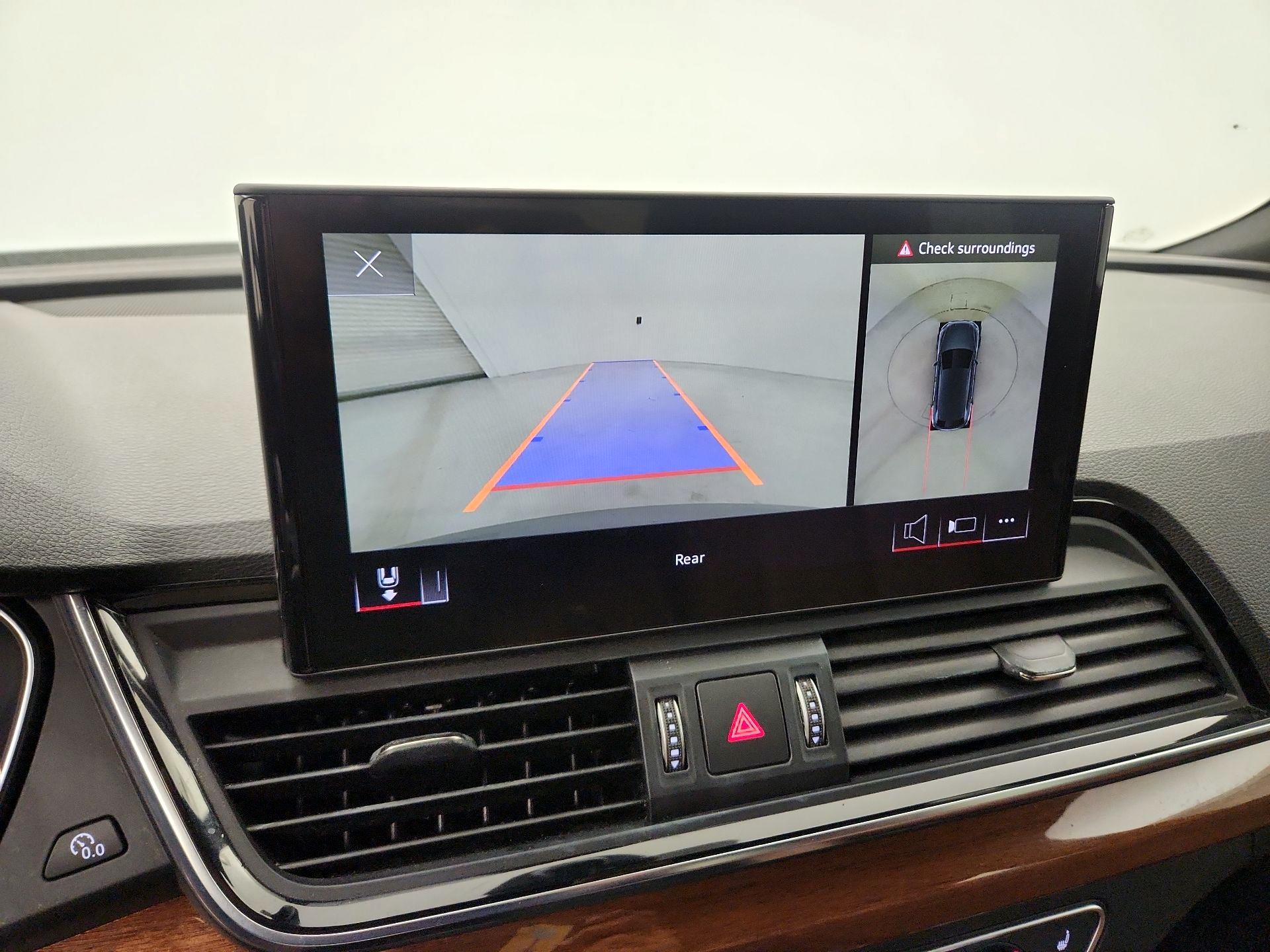 Thumbnail: 2022 Audi Q5 - 14