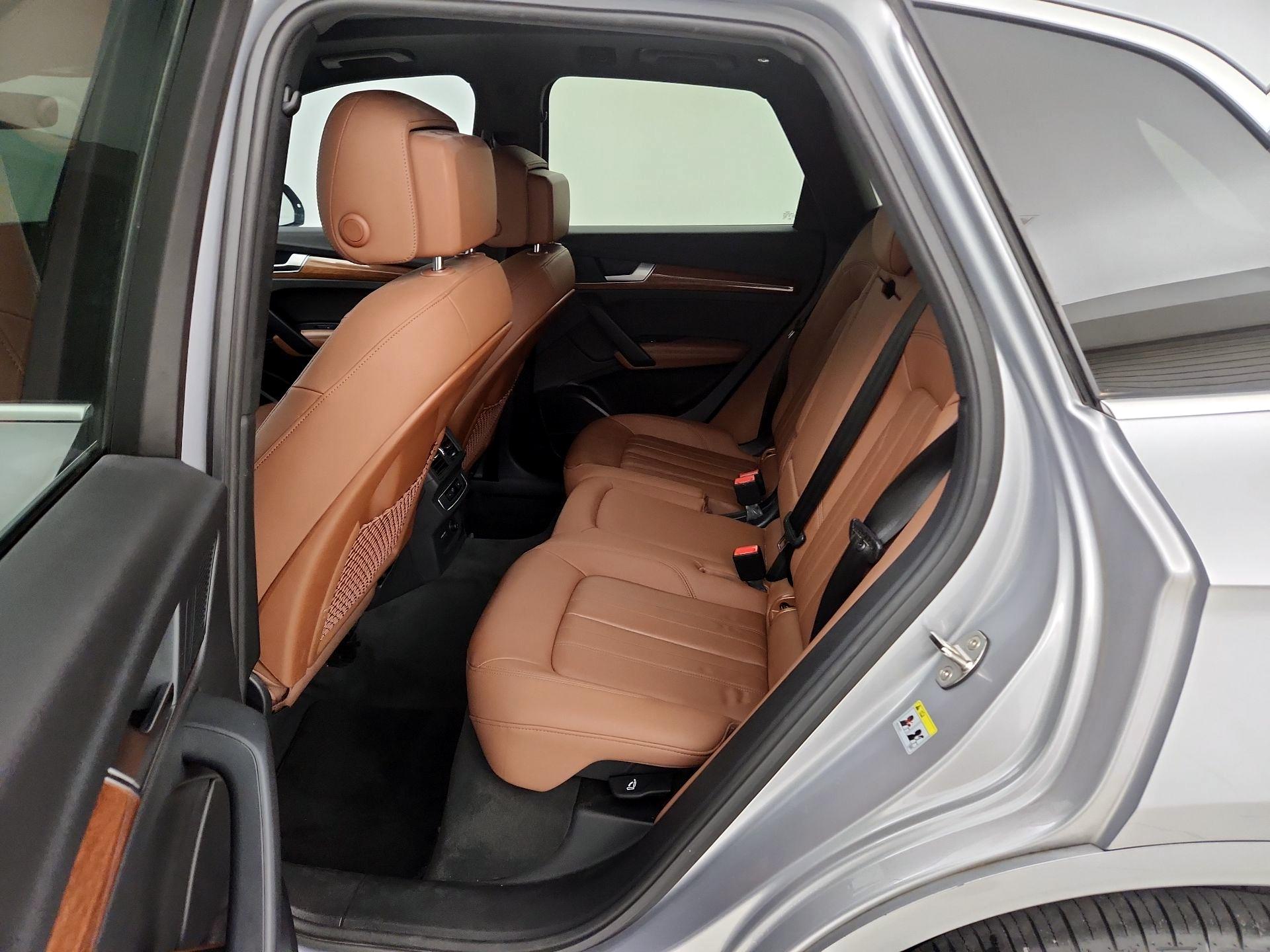 Thumbnail: 2022 Audi Q5 - 20