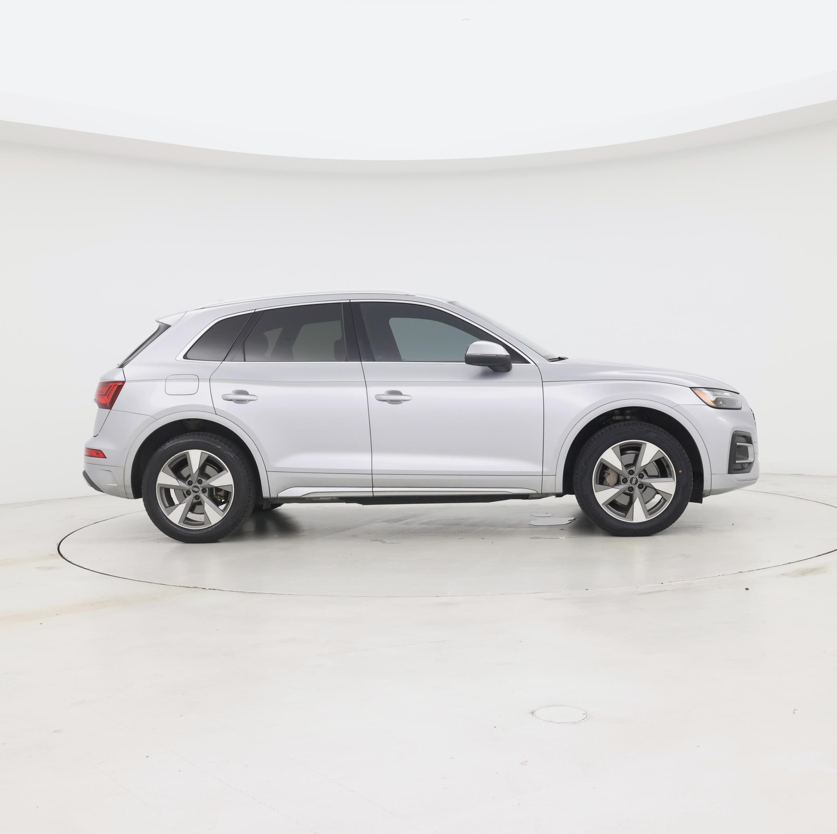 Thumbnail: 2022 Audi Q5 - 7