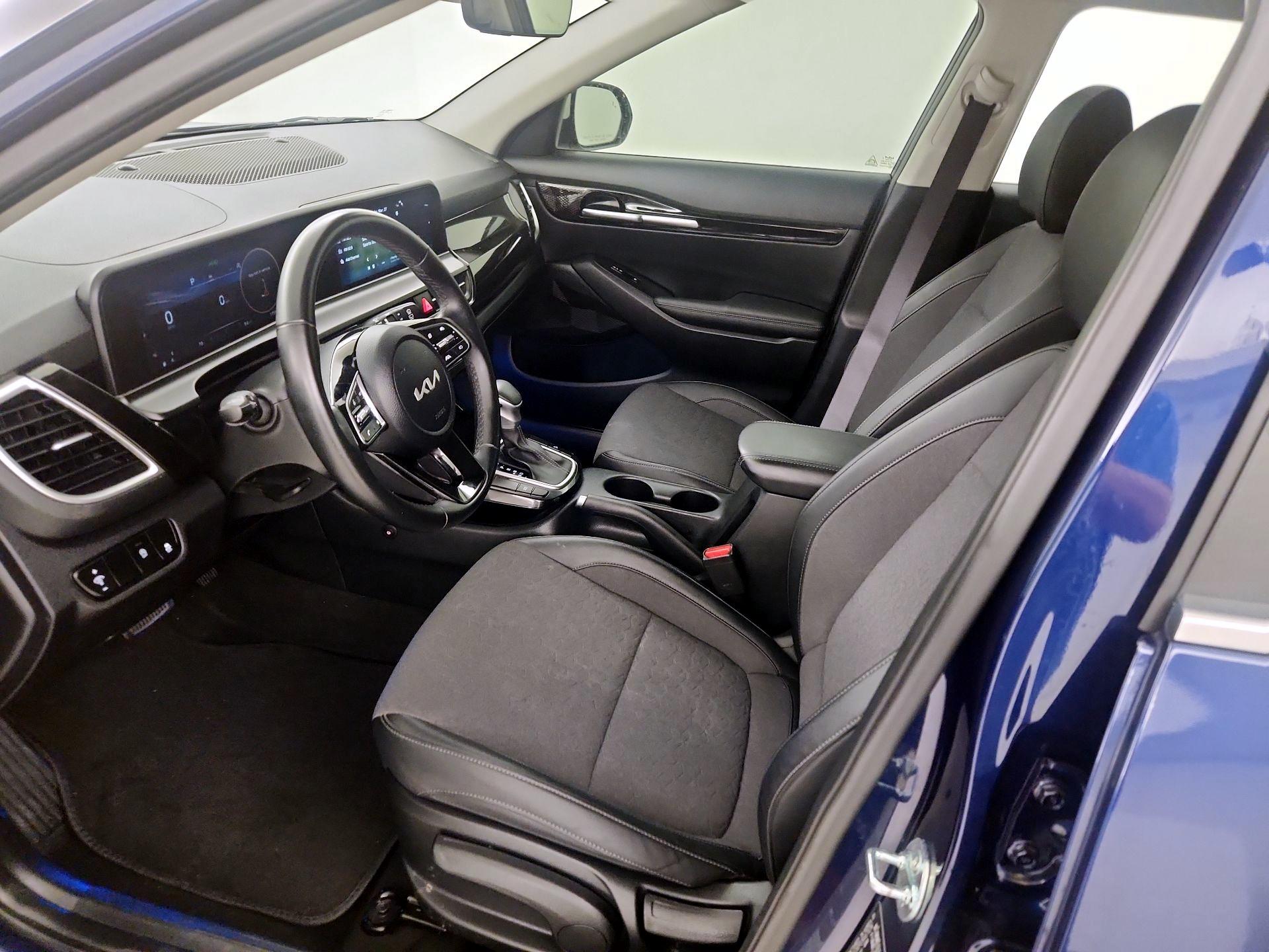 Thumbnail: 2024 Kia Seltos - 11