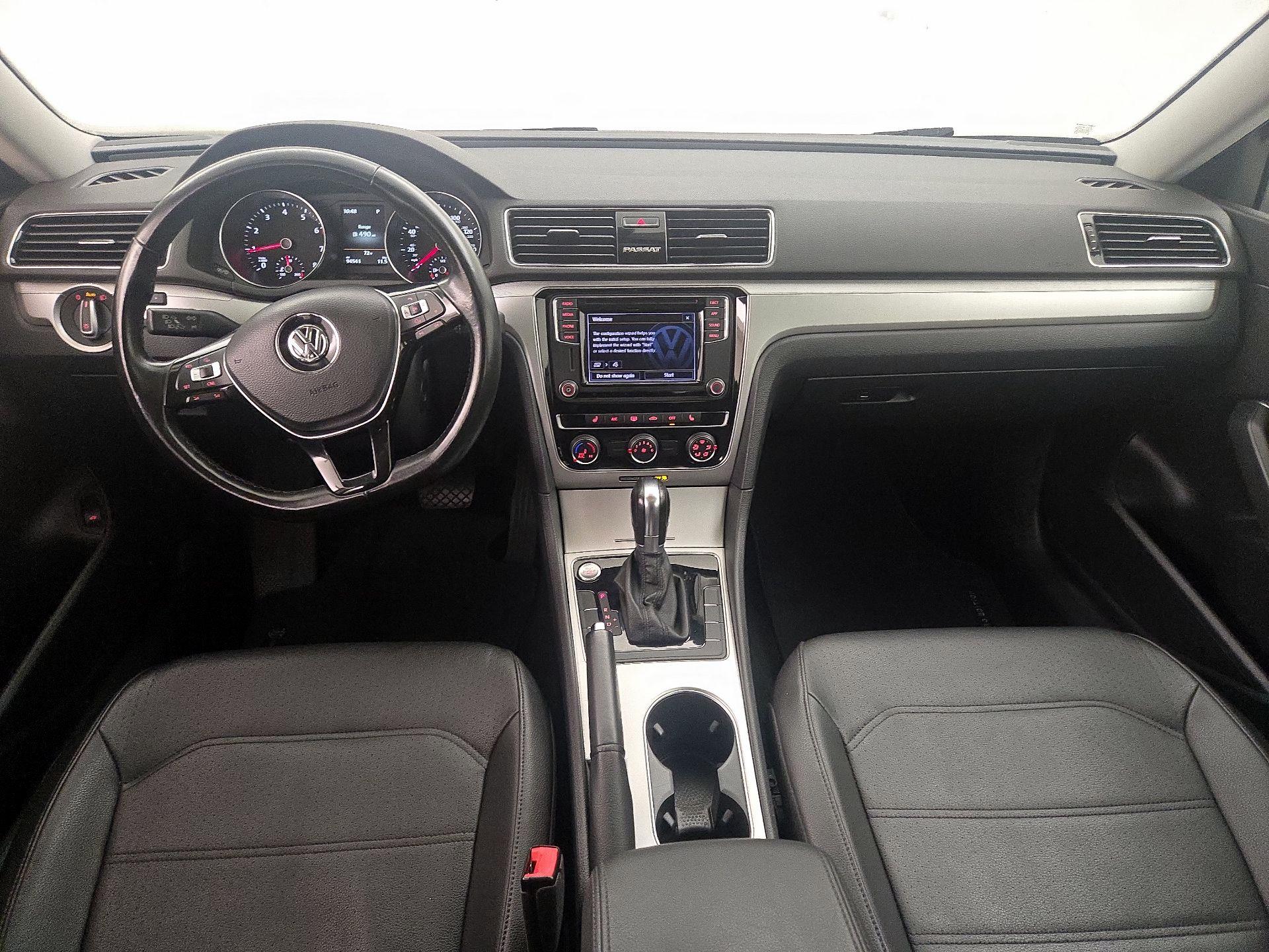 Thumbnail: 2019 Volkswagen Passat - 9