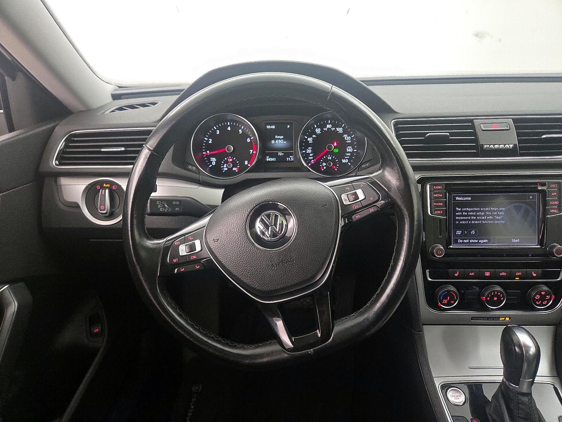 Thumbnail: 2019 Volkswagen Passat - 10