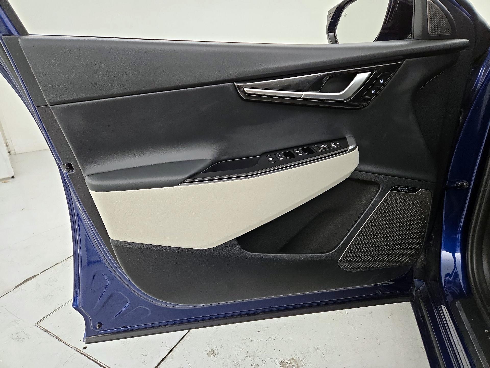 Thumbnail: 2024 Kia EV6 - 12