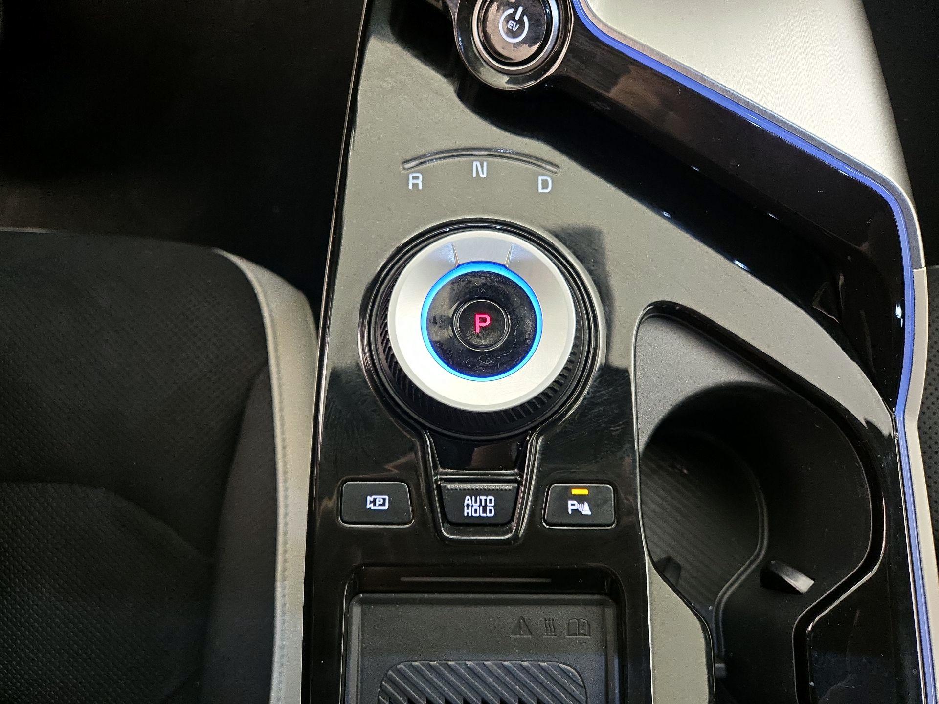 Thumbnail: 2024 Kia EV6 - 18