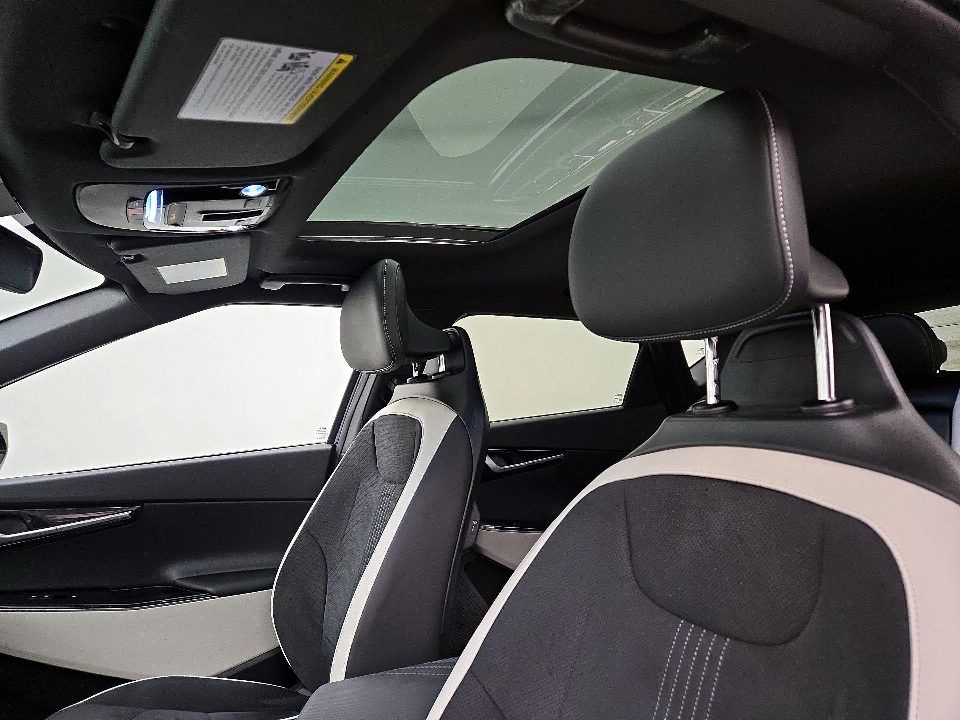 Thumbnail: 2024 Kia EV6 - 20