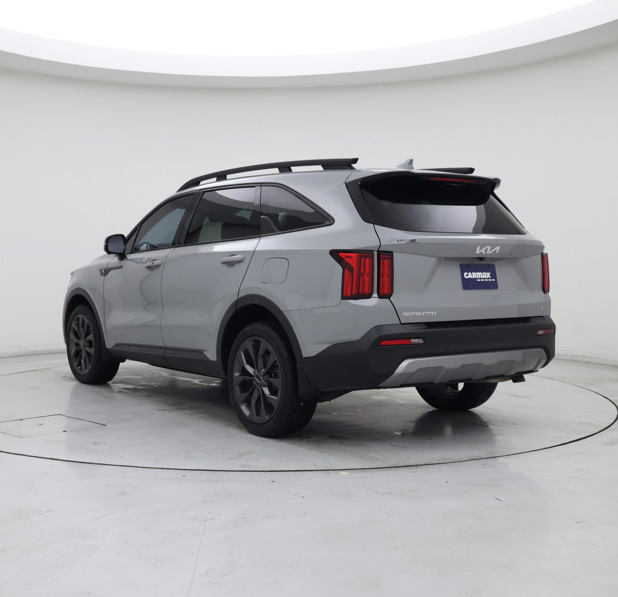 Thumbnail: 2023 Kia Sorento - 2