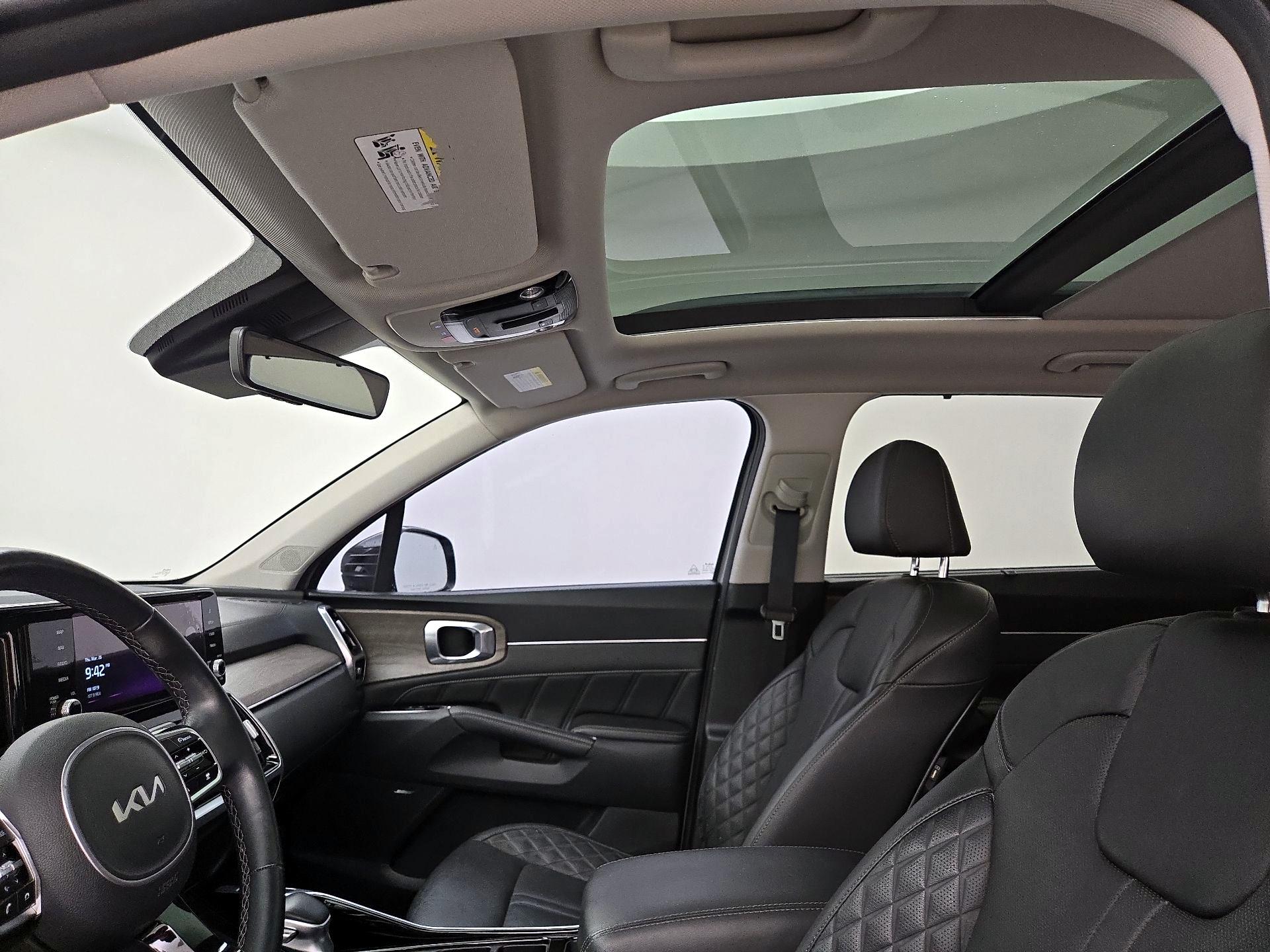 Thumbnail: 2023 Kia Sorento - 20