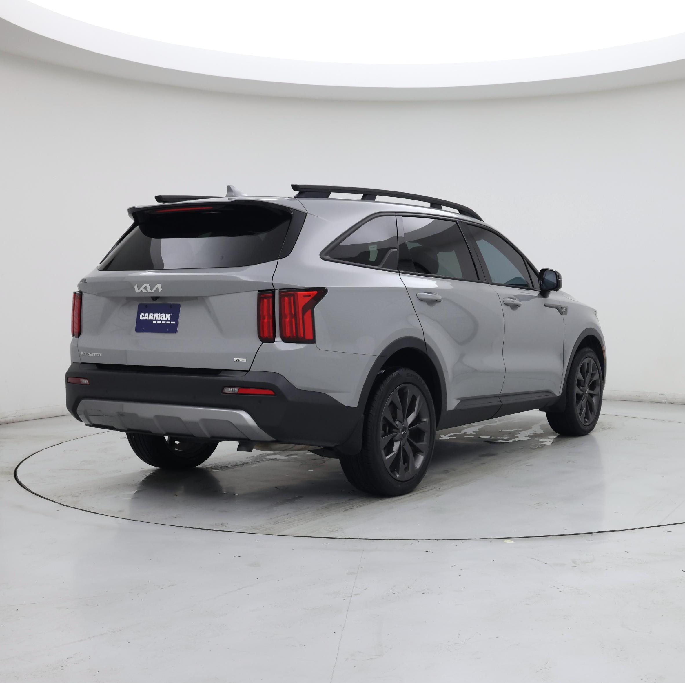 Thumbnail: 2023 Kia Sorento - 8