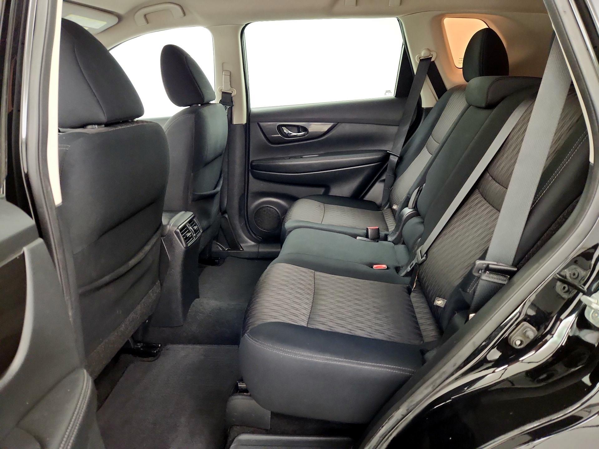 Thumbnail: 2018 Nissan Rogue - 19