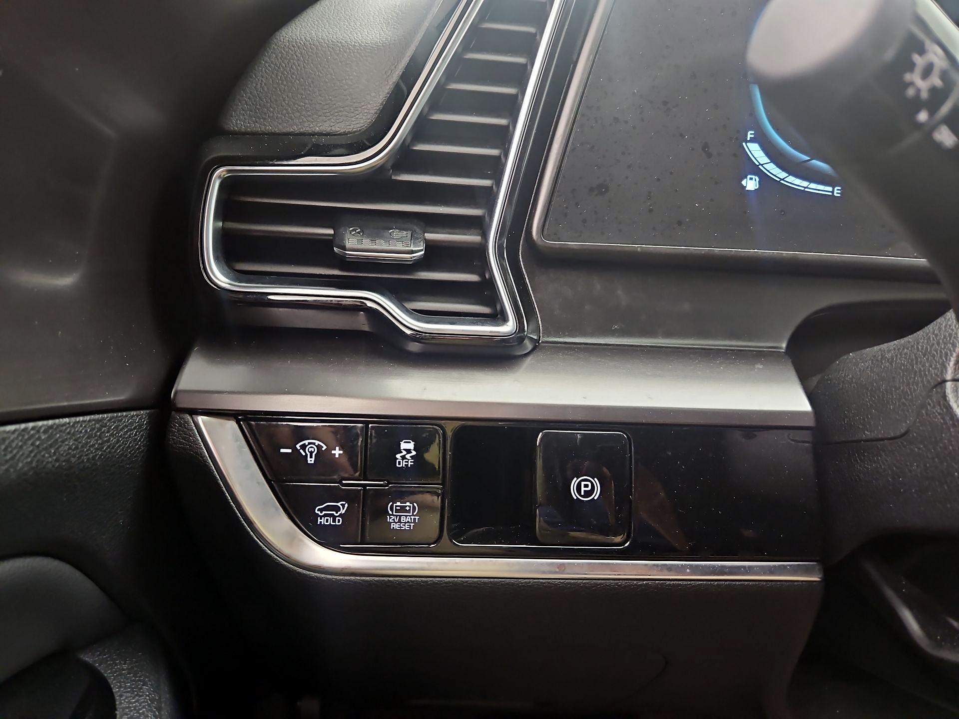 Thumbnail: 2024 Kia Sportage - 13