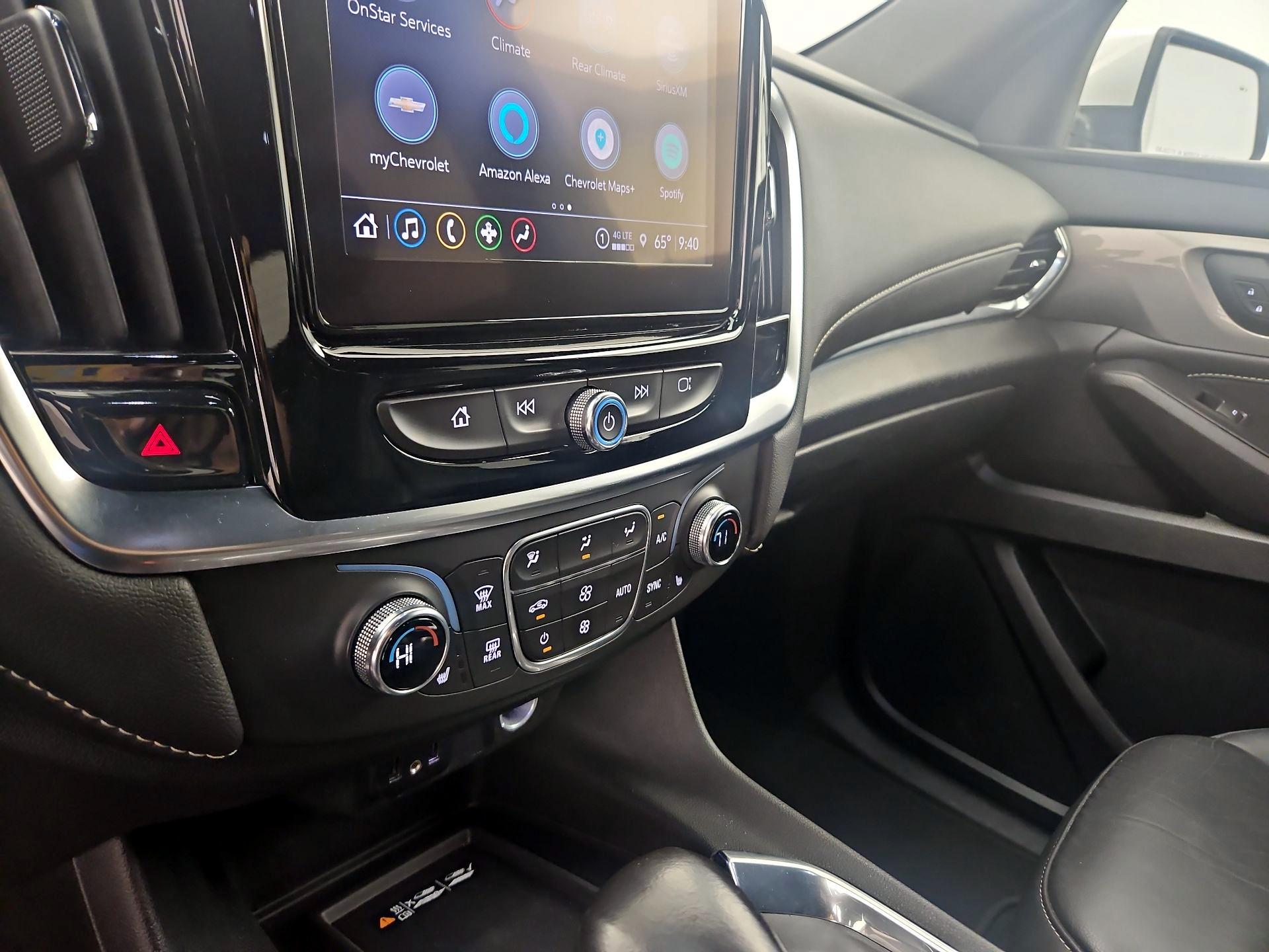 Thumbnail: 2022 Chevrolet Traverse - 14