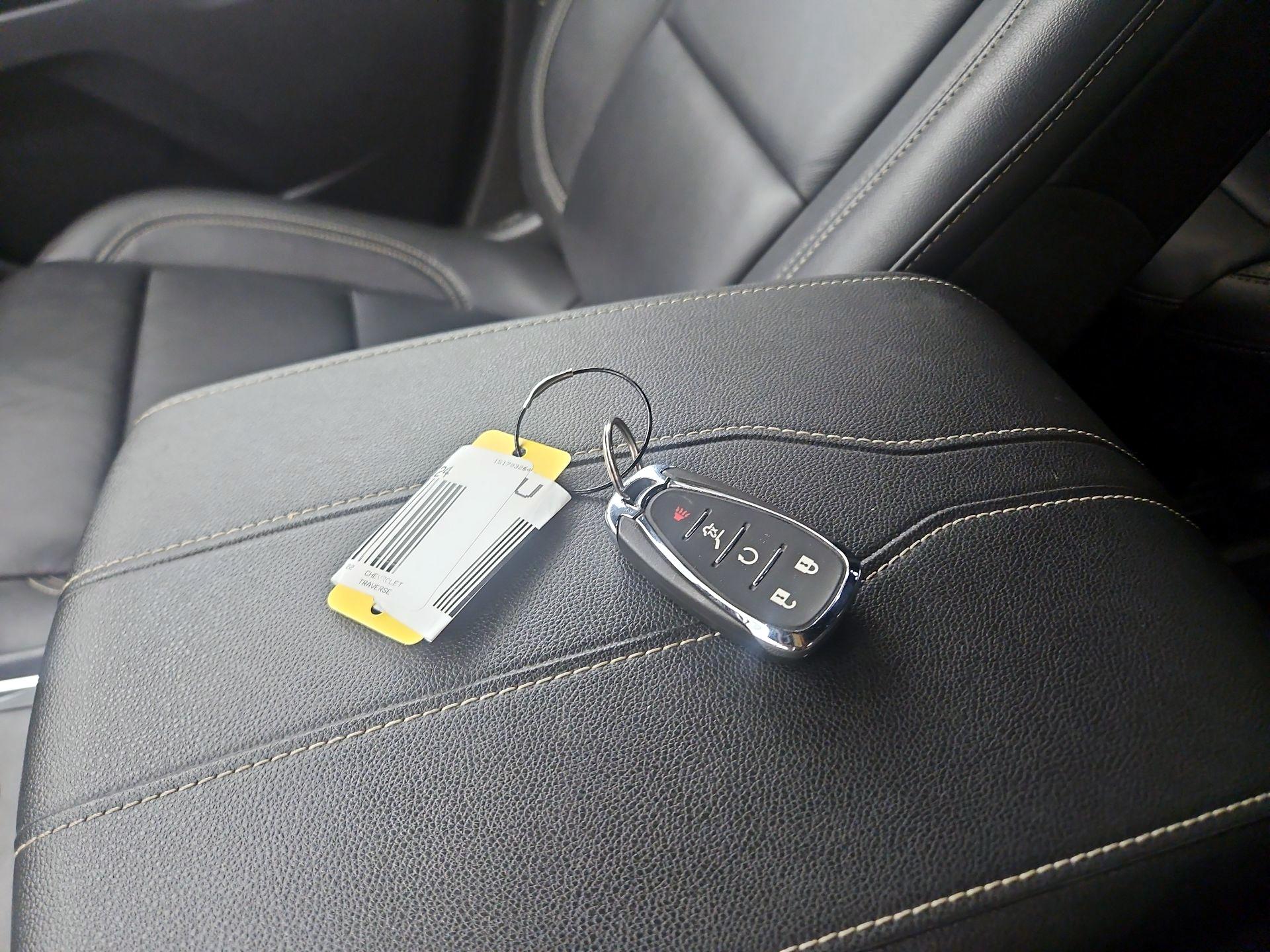 Thumbnail: 2022 Chevrolet Traverse - 19